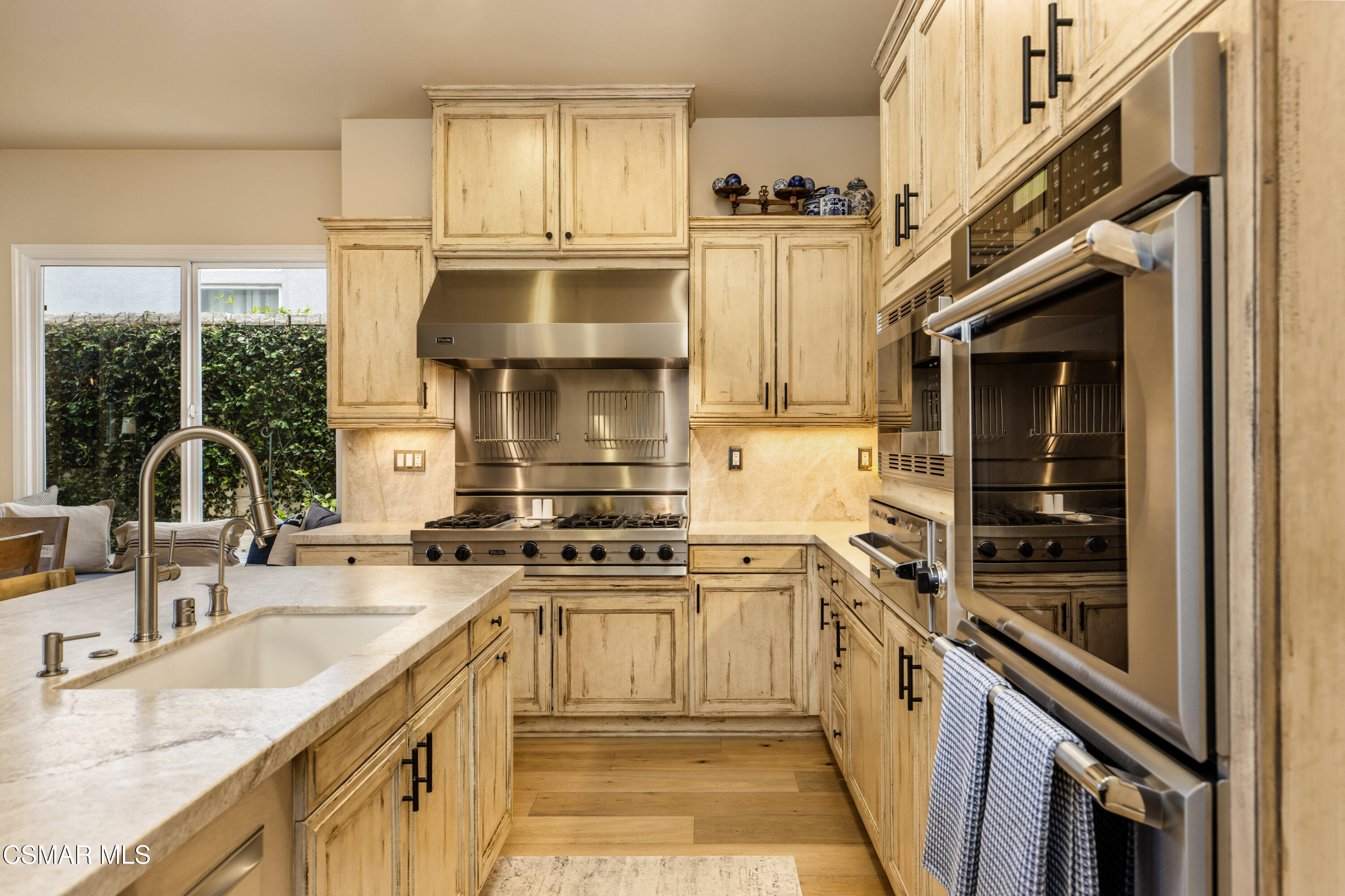 961 Alexandra Court
