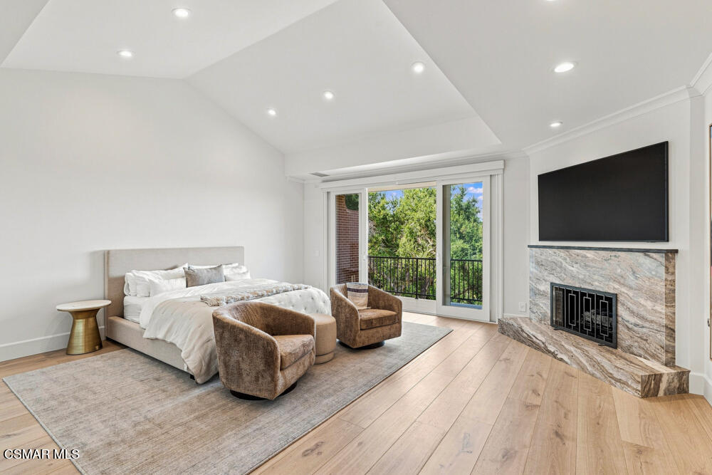 2342 Heatherbank Court