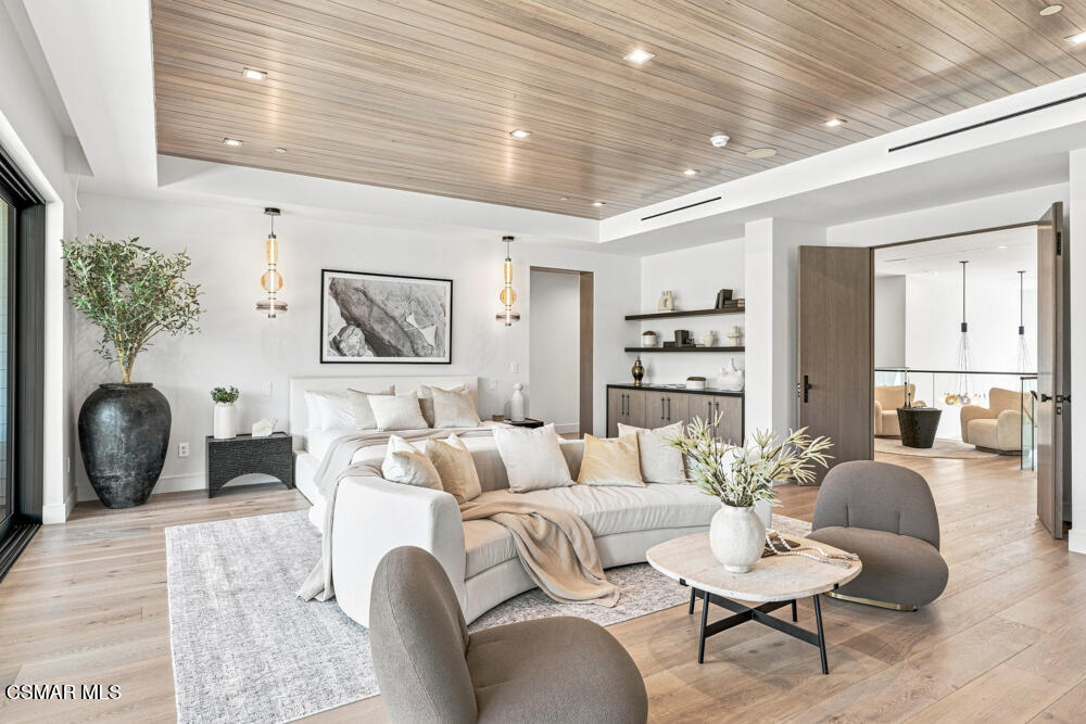 4400 Oak Place Drive