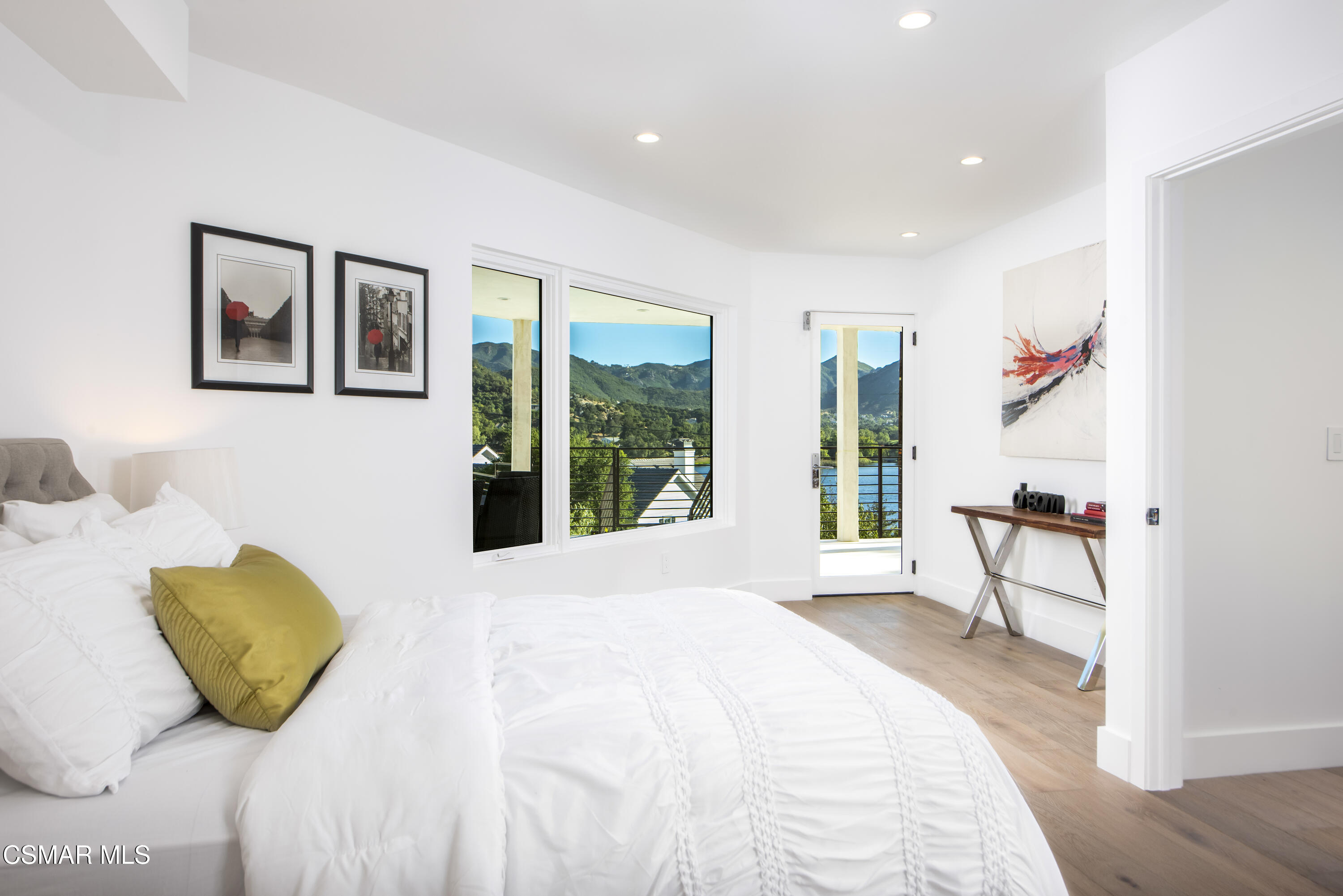 290 Lake Sherwood Drive