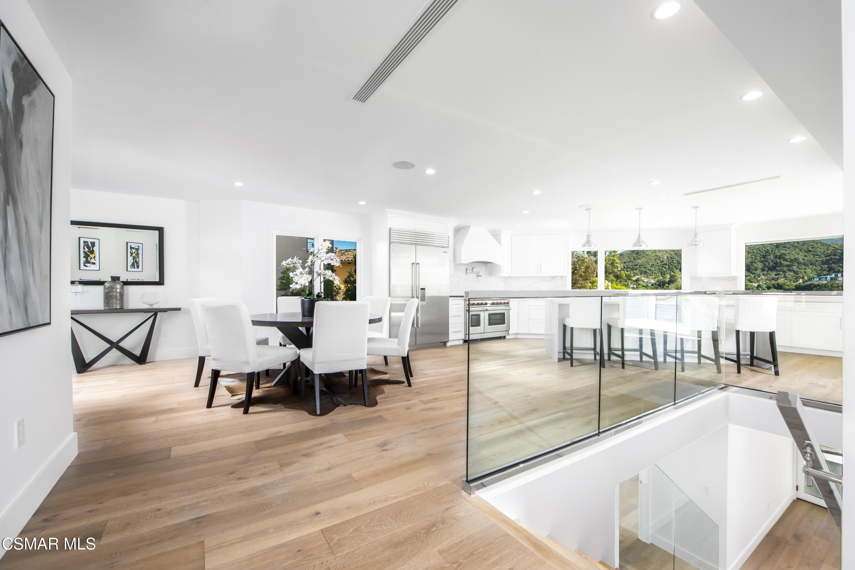 290 Lake Sherwood Drive