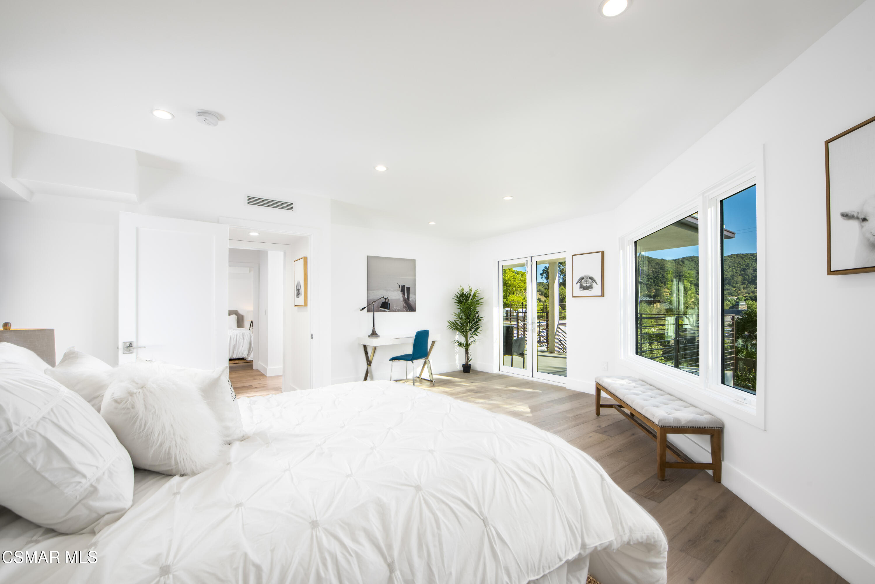 290 Lake Sherwood Drive