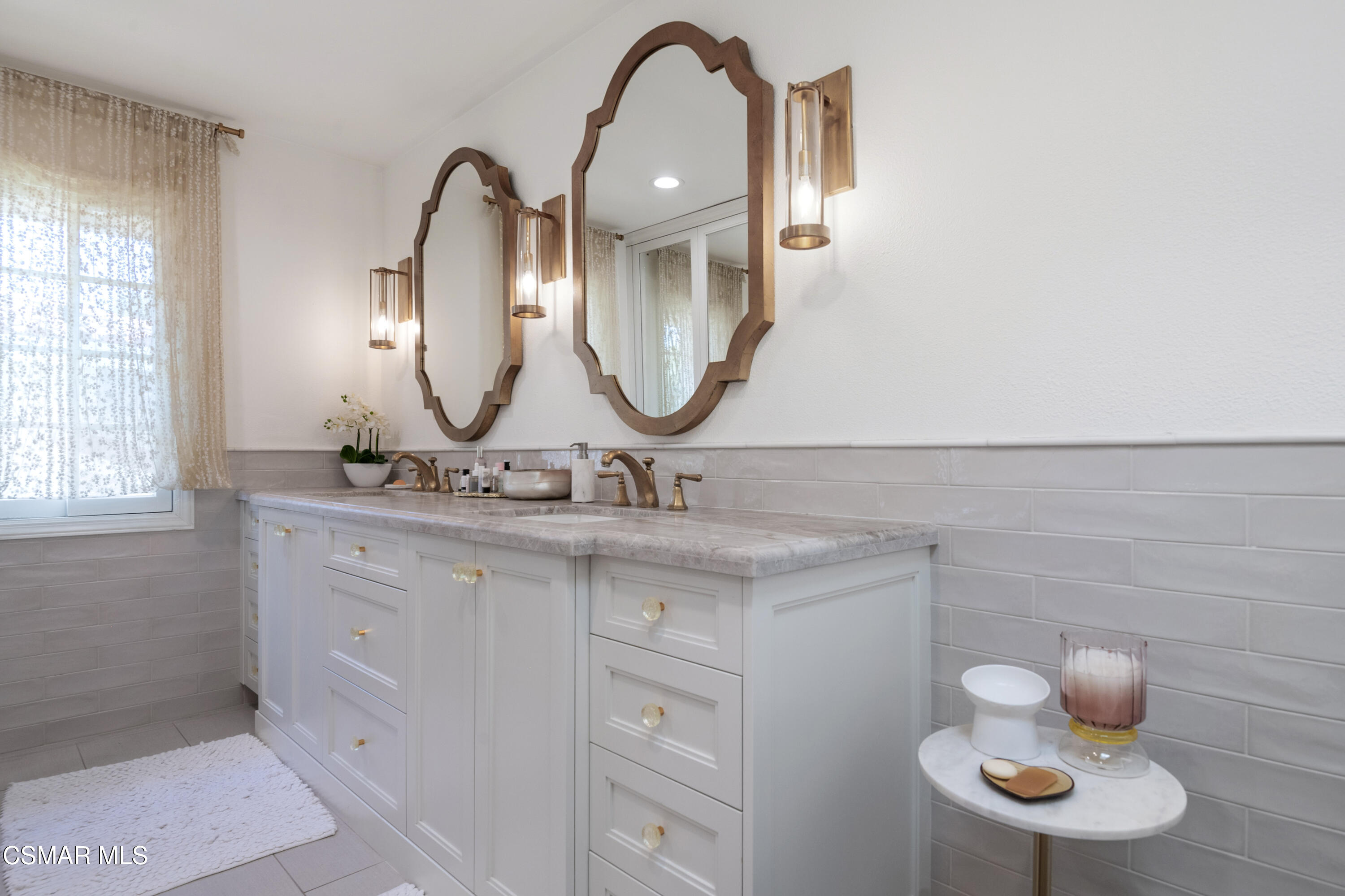1685 Plum Hollow Circle