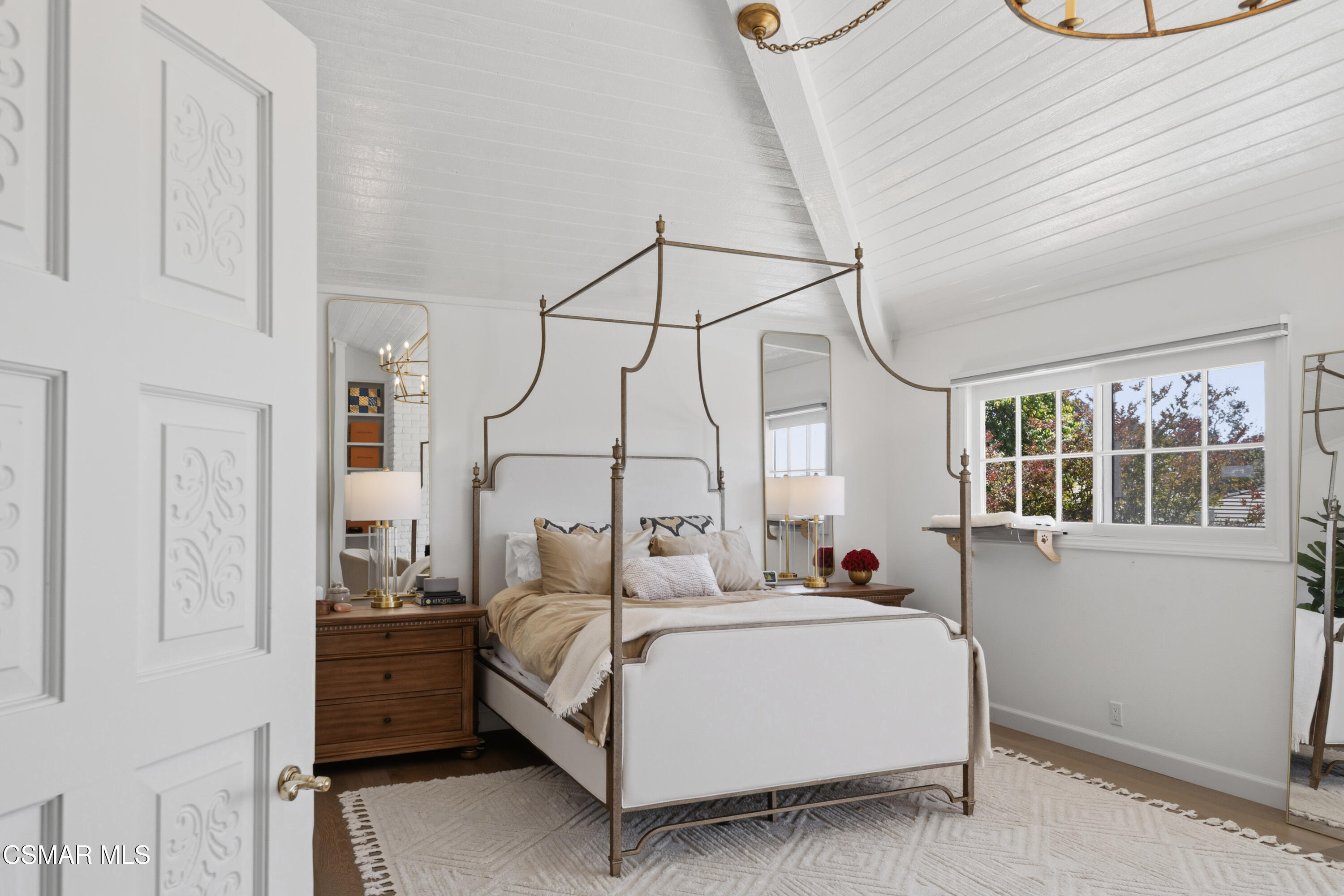 1685 Plum Hollow Circle