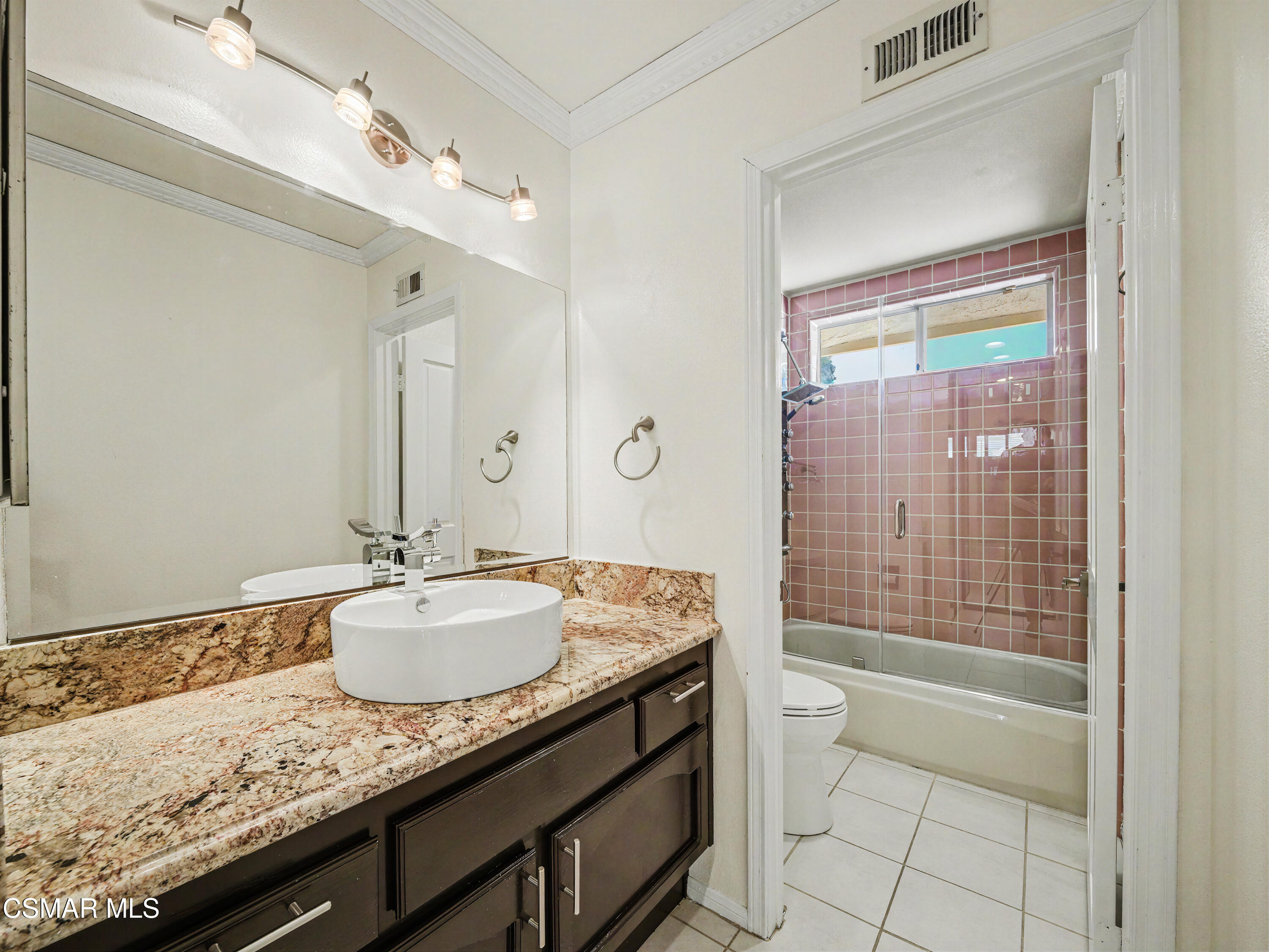 1221 Gentilly Place