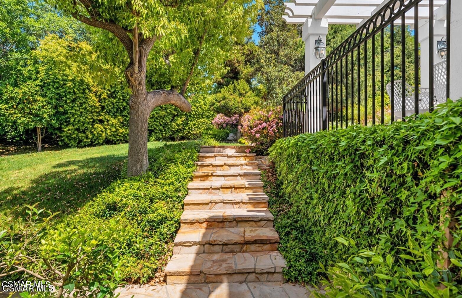 1687 Castlebridge Court
