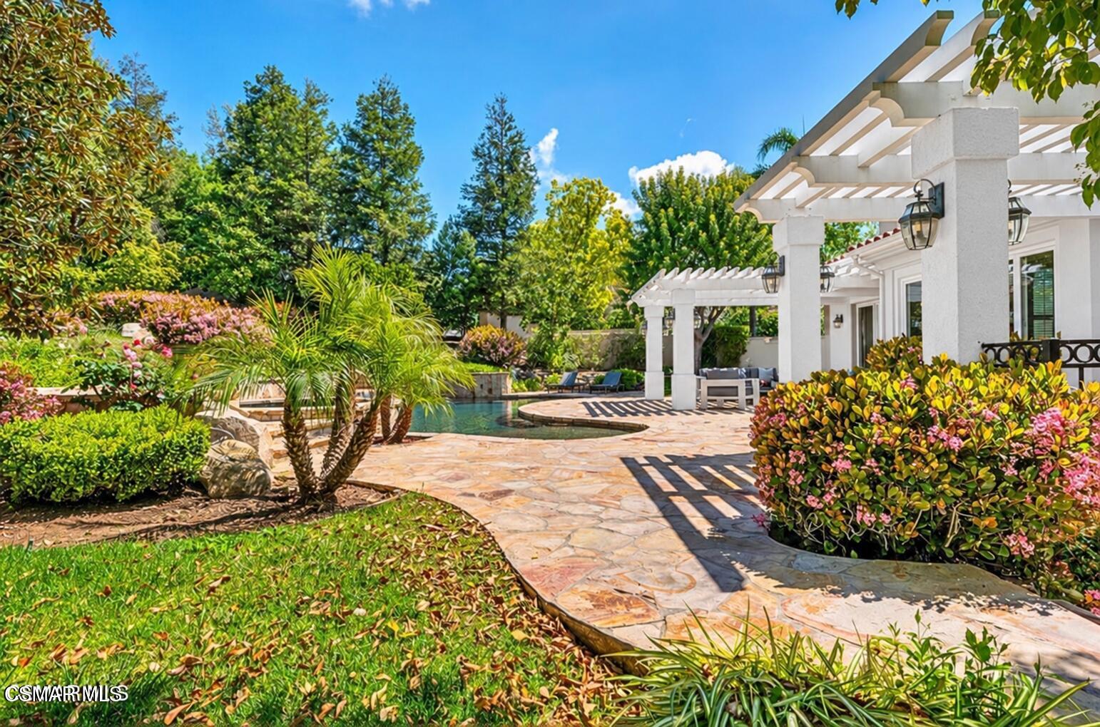 1687 Castlebridge Court