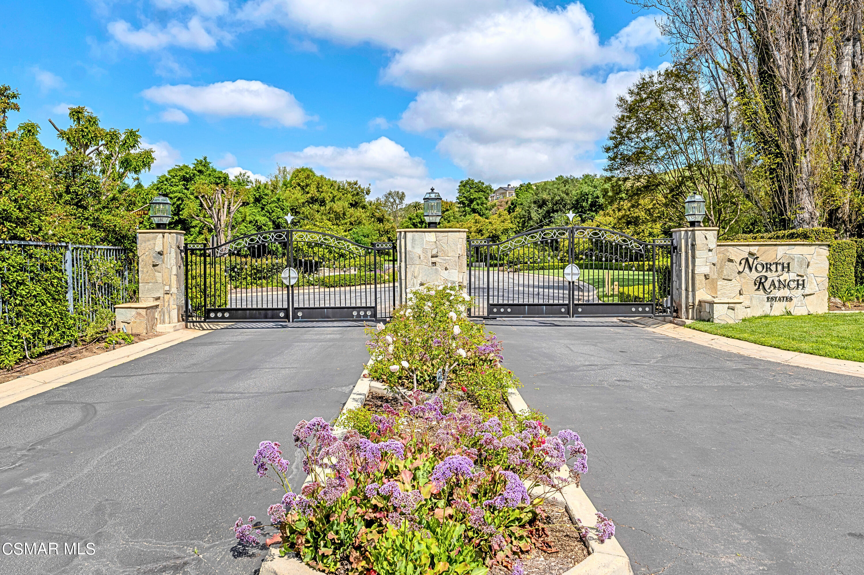 1687 Castlebridge Court