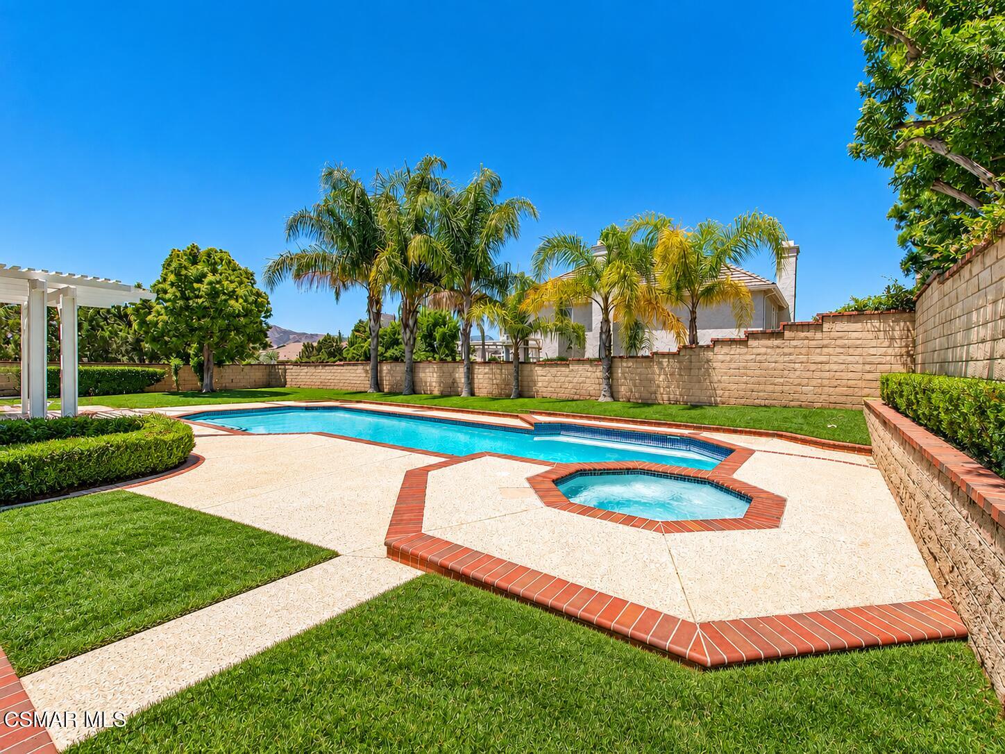 5801 Middle Crest Drive