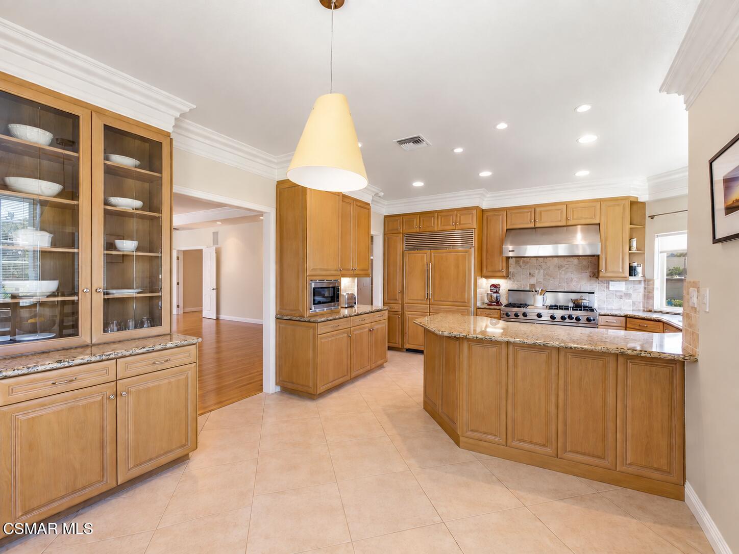 5801 Middle Crest Drive
