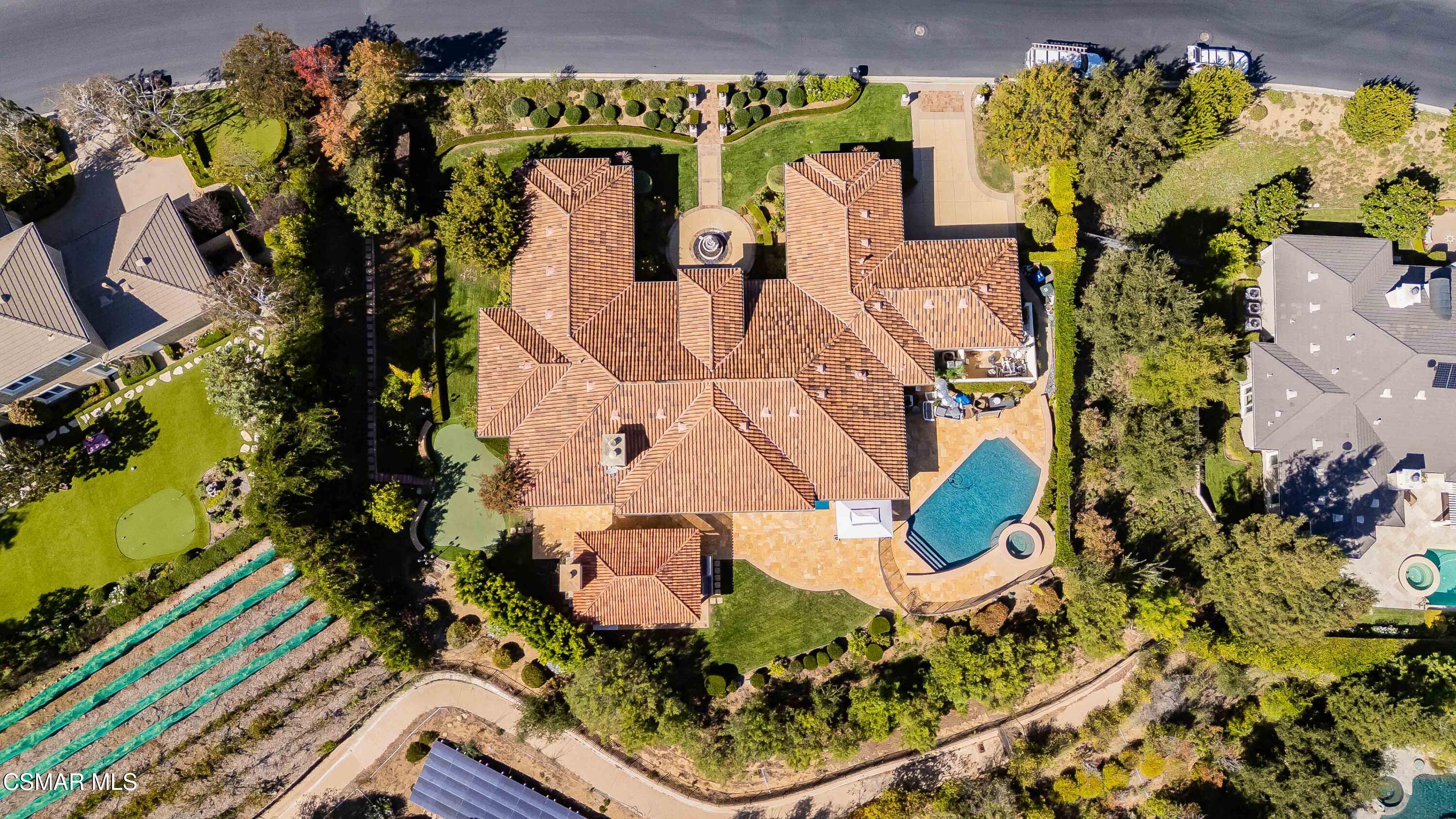 98 Queens Garden Drive