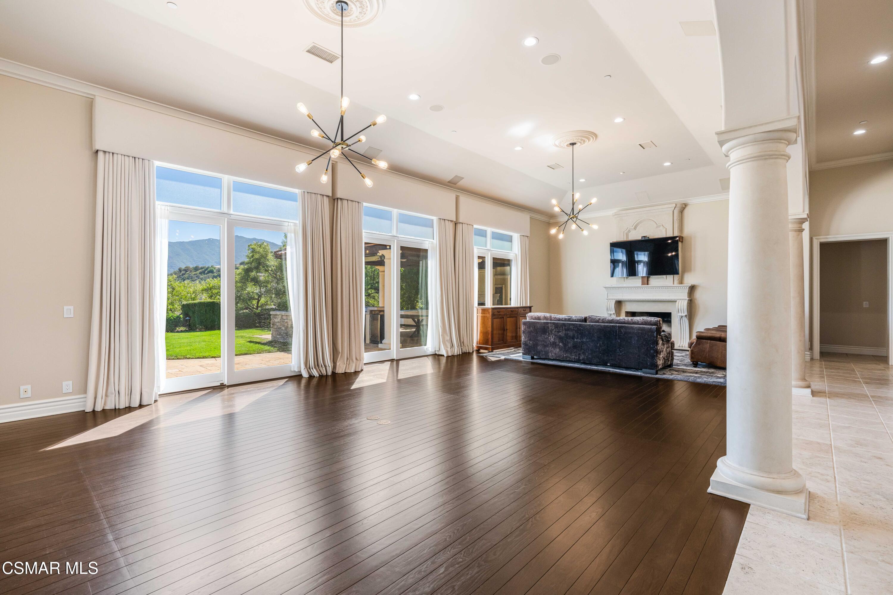 98 Queens Garden Drive