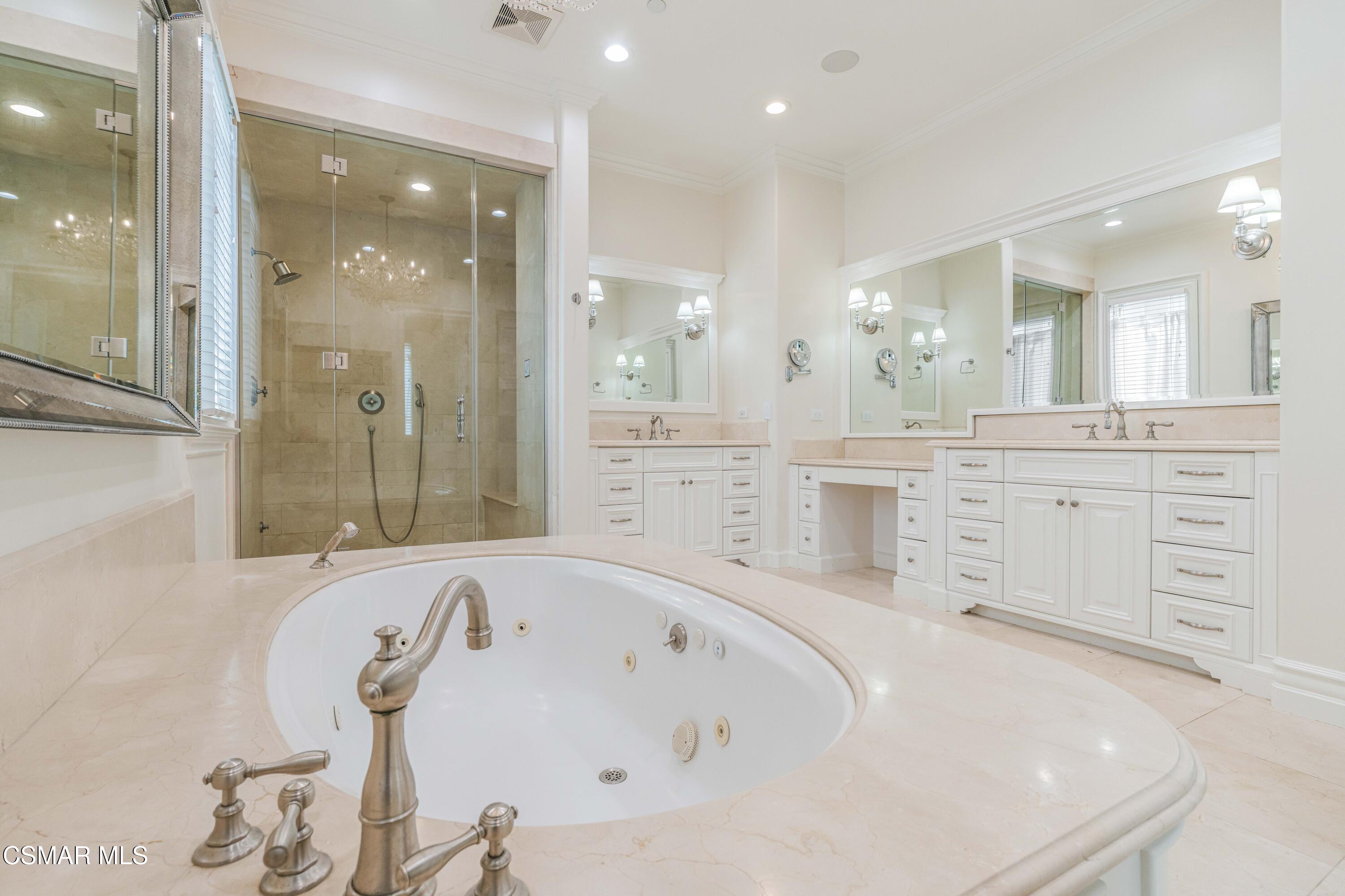 98 Queens Garden Drive