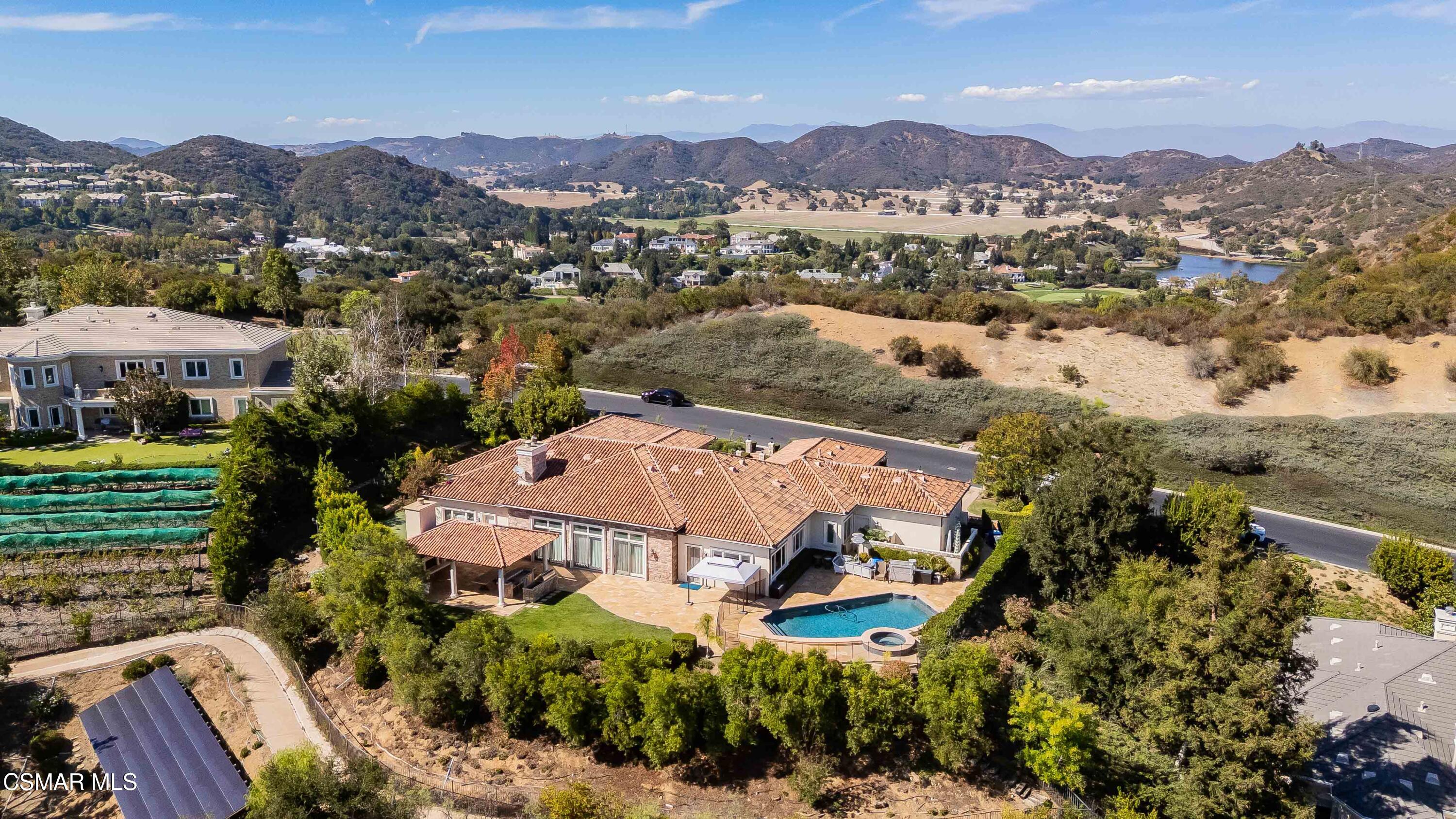 98 Queens Garden Drive