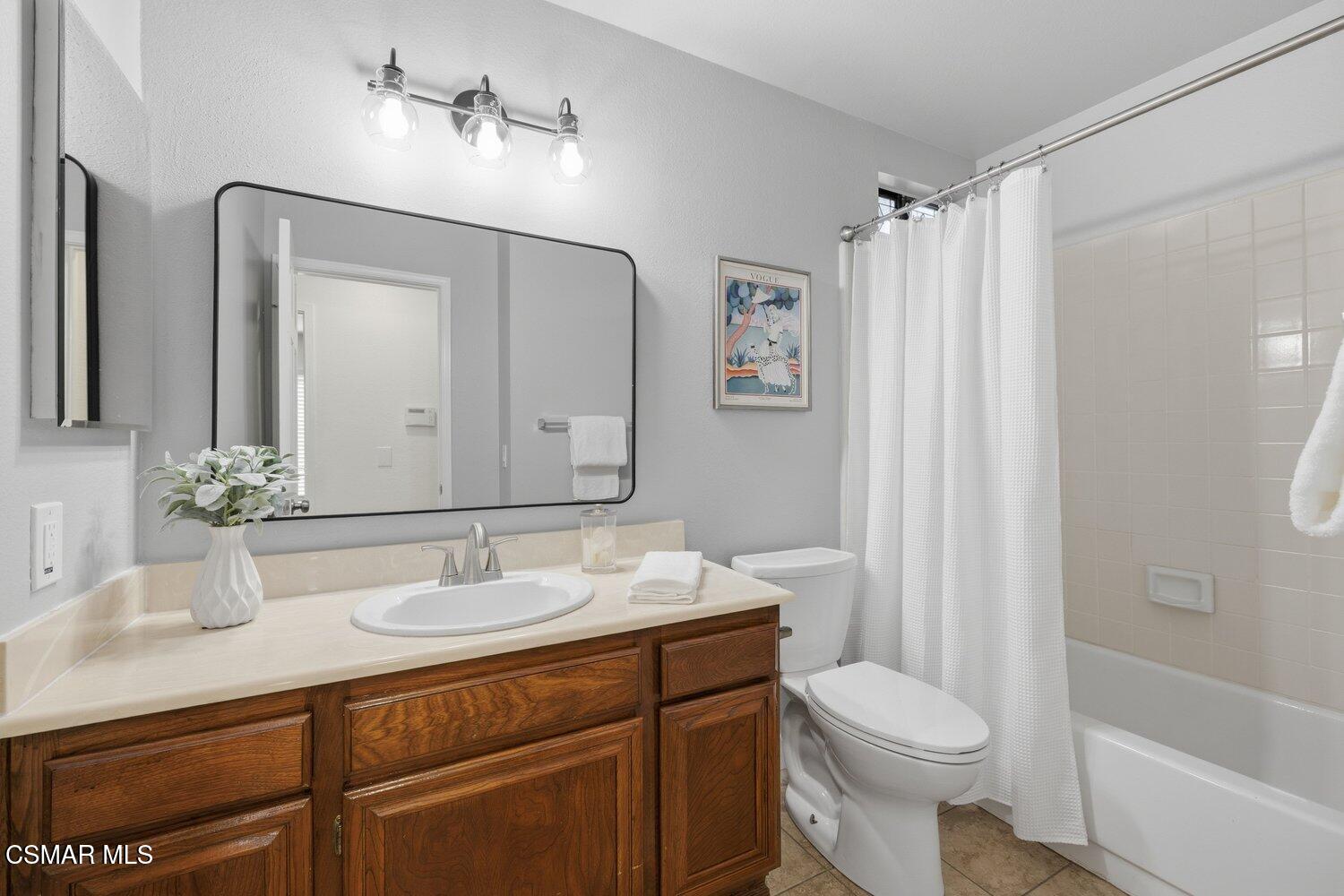 5434 Luis Drive