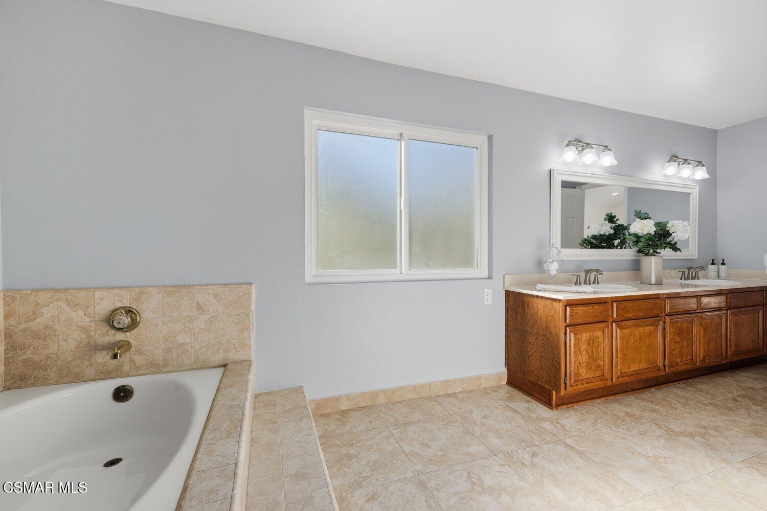 5434 Luis Drive
