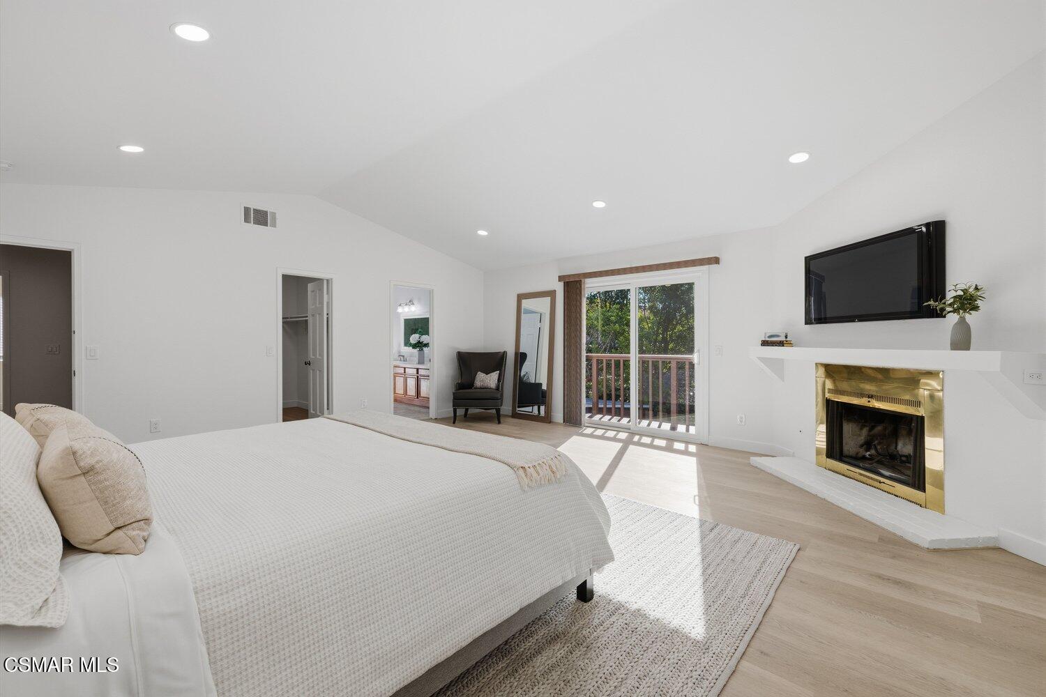 5434 Luis Drive