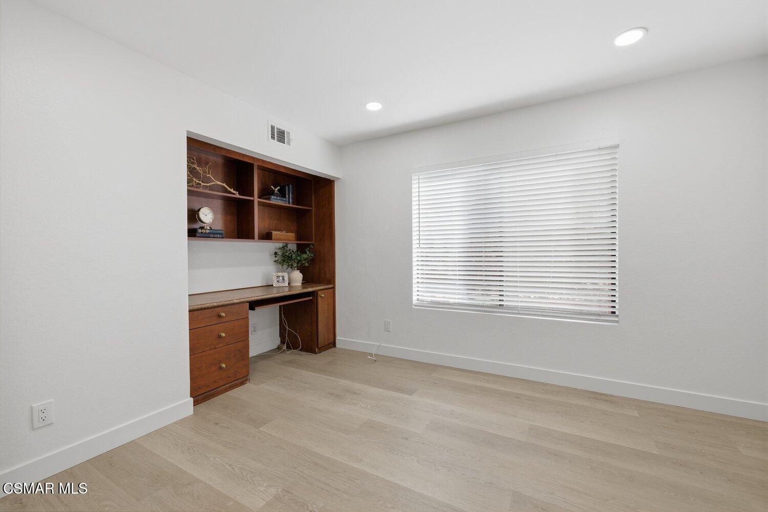5434 Luis Drive