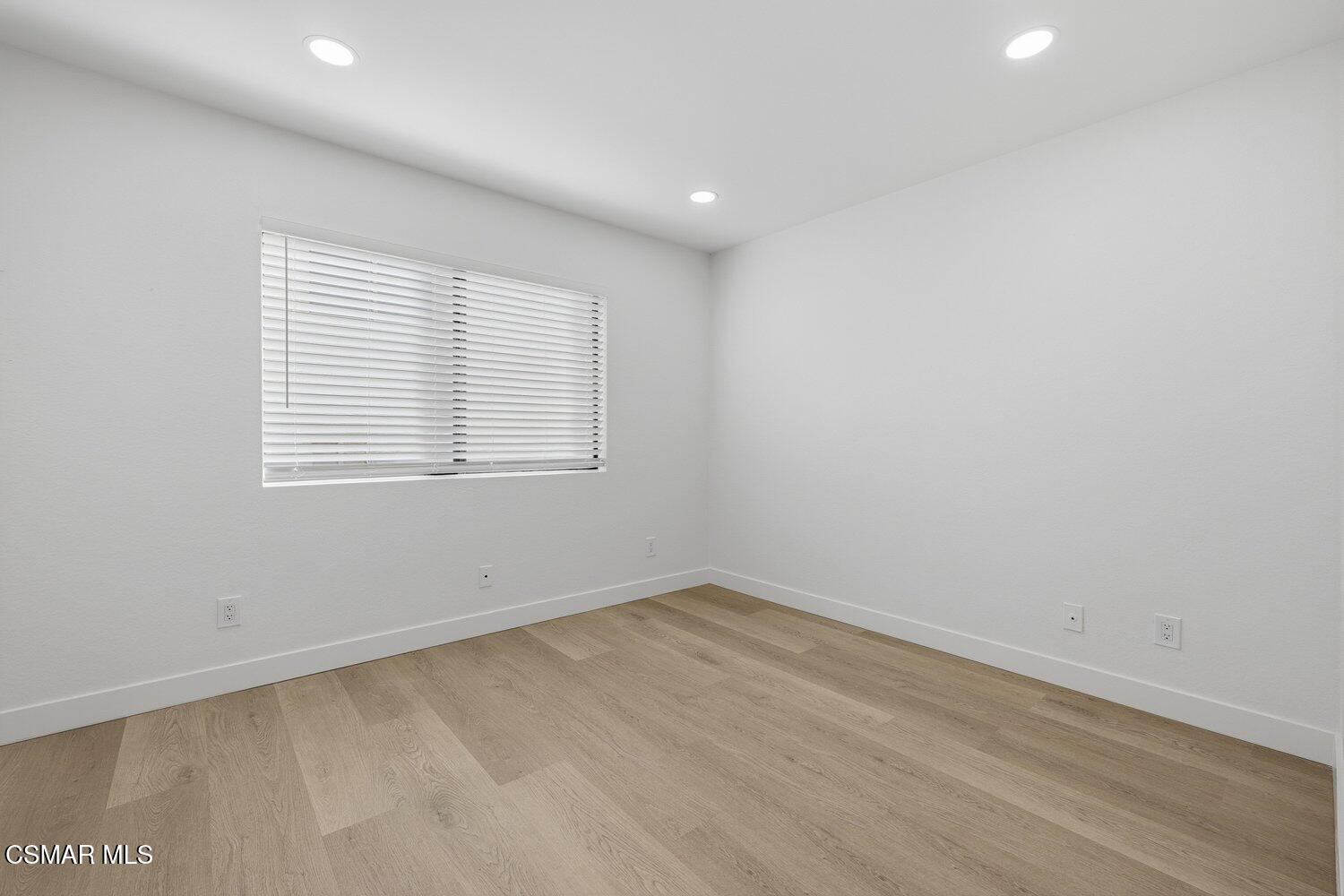 5434 Luis Drive