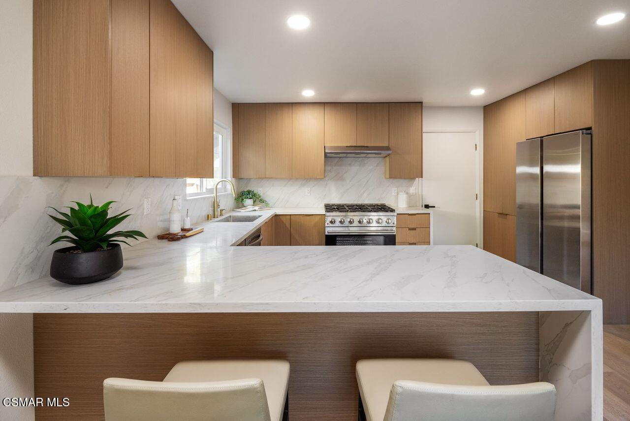 5551 Lake Lindero Drive