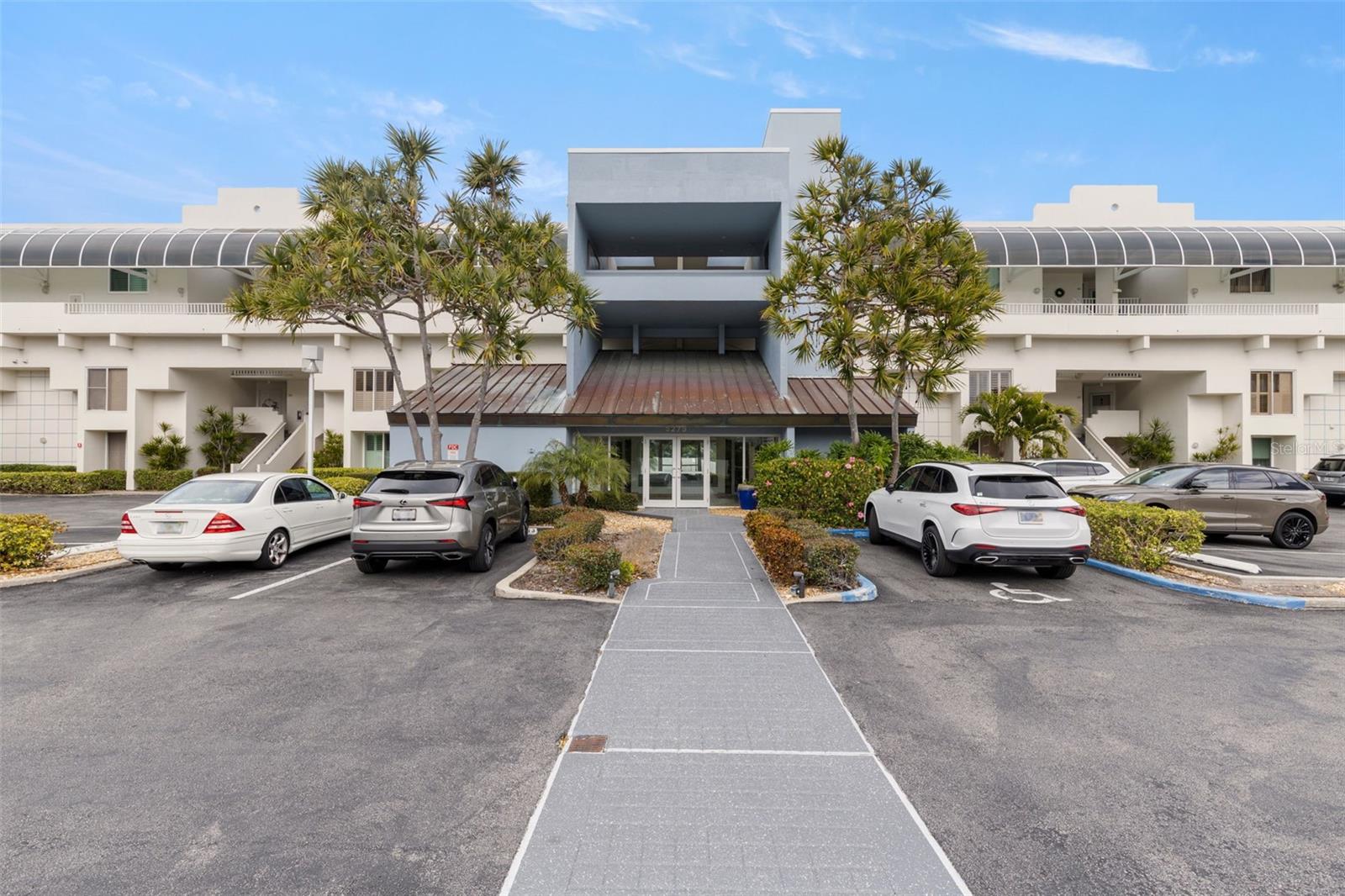 5279 ISLA KEY BLVD S #413