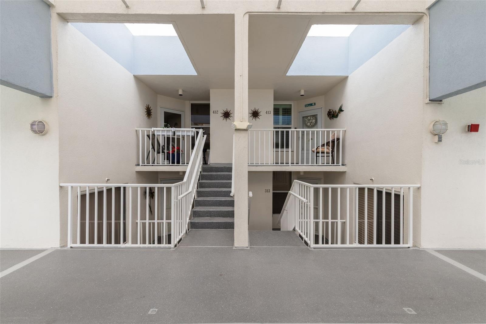 5279 ISLA KEY BLVD S #413