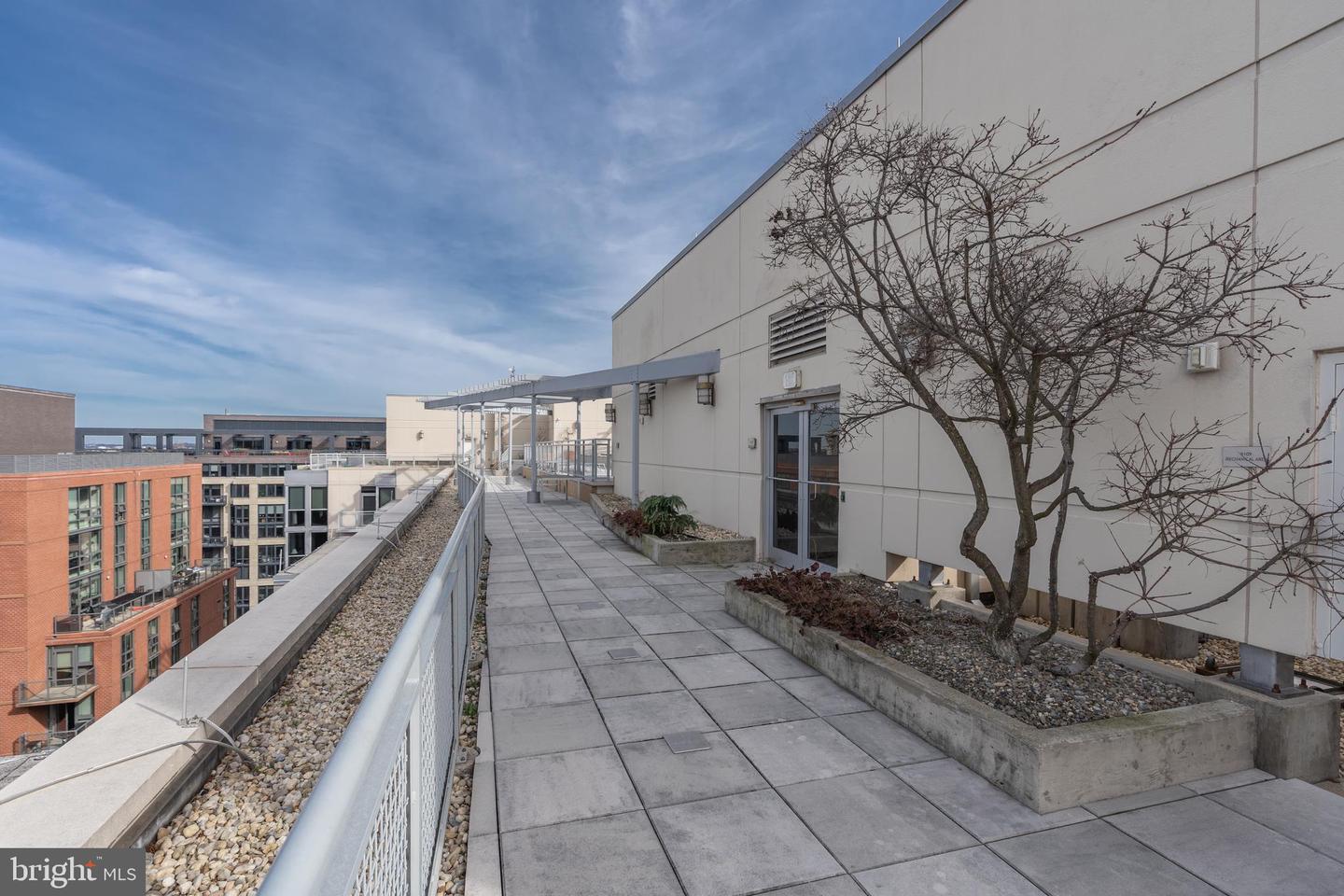 1025 1st St SE #316