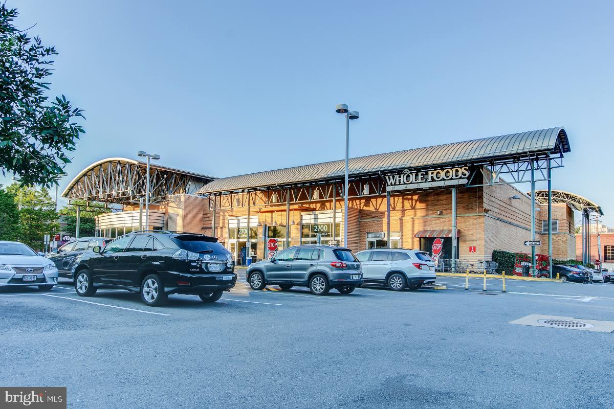 1021 N Garfield St #513