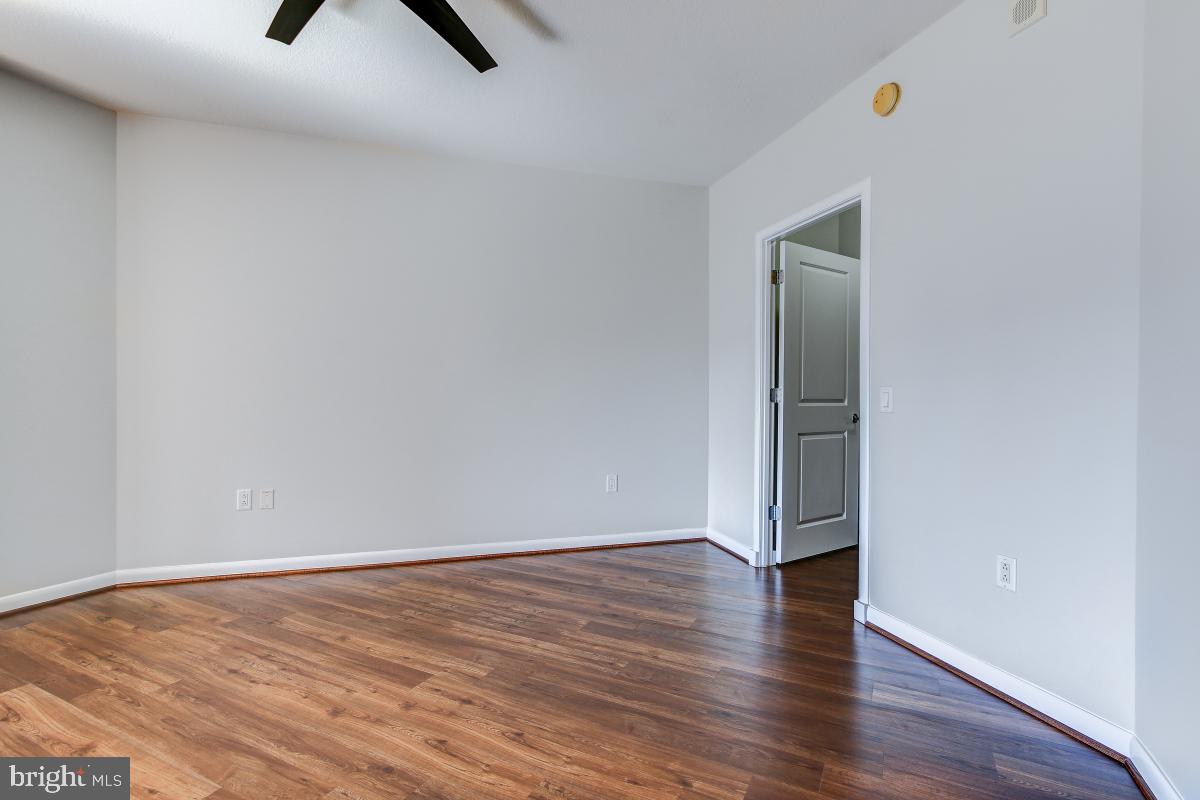 1021 N Garfield St #513