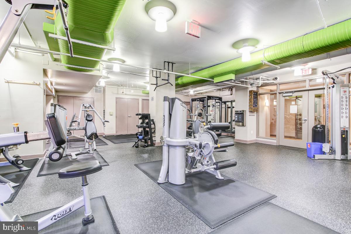 1021 N Garfield St #513