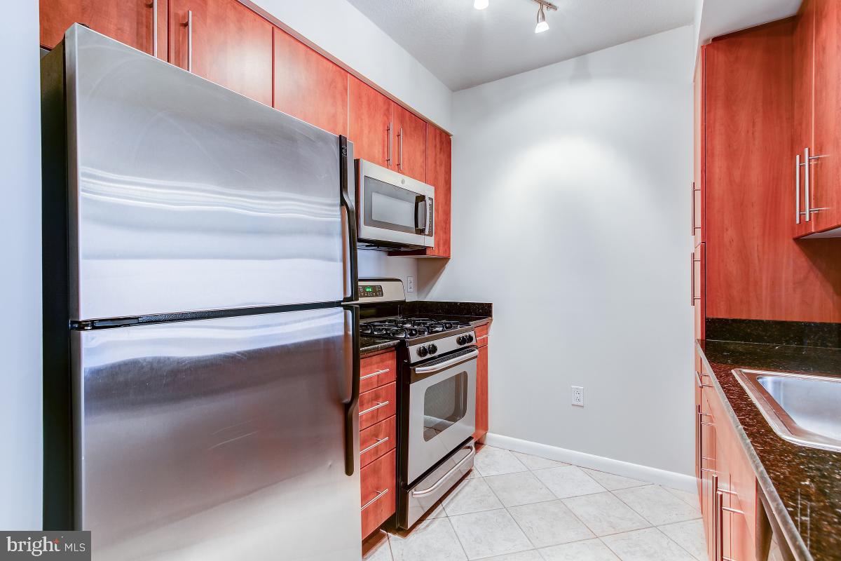 1021 N Garfield St #513