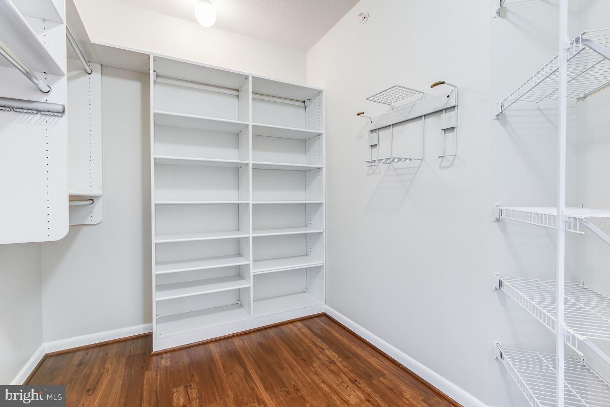 1021 N Garfield St #513