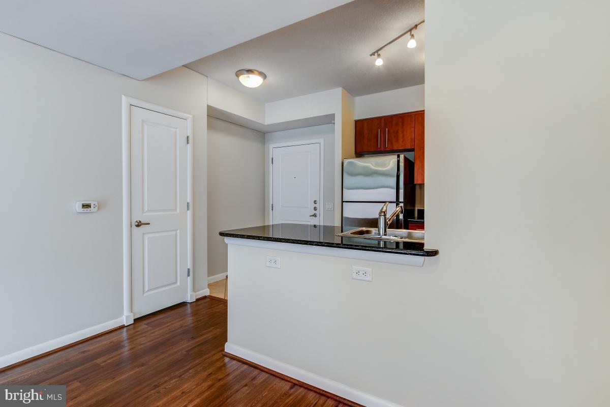 1021 N Garfield St #513