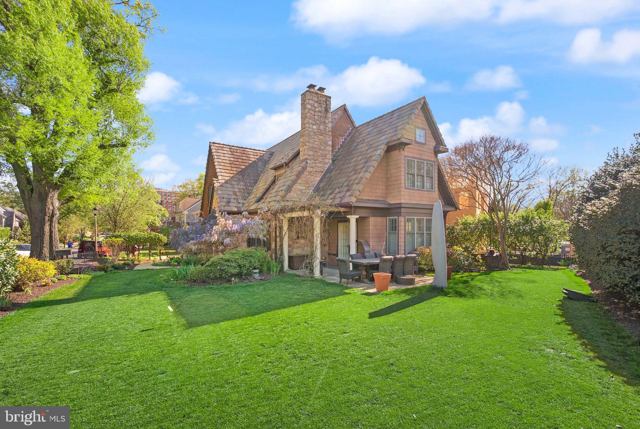 1520 N HIGHLAND STREET