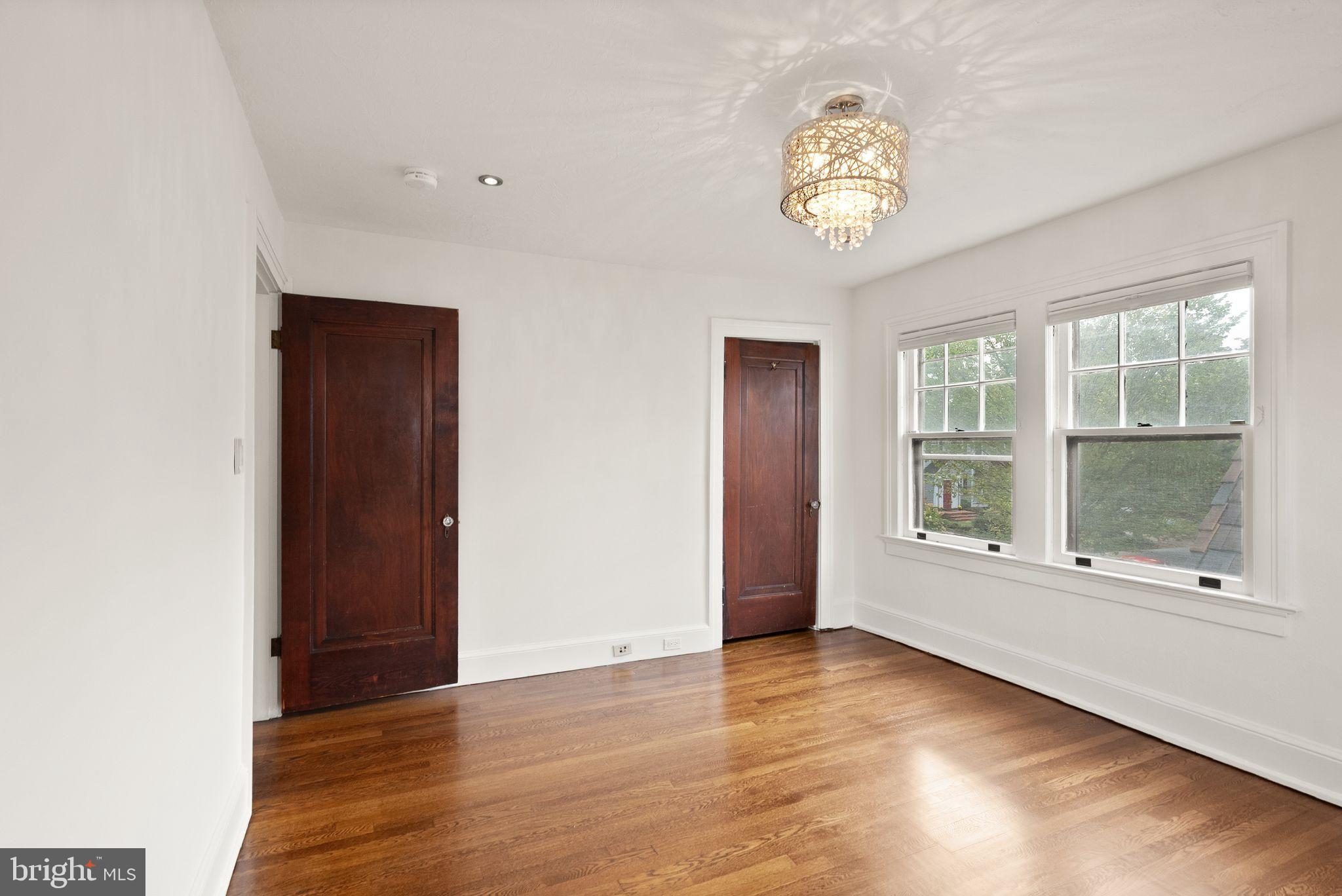 1520 N HIGHLAND STREET