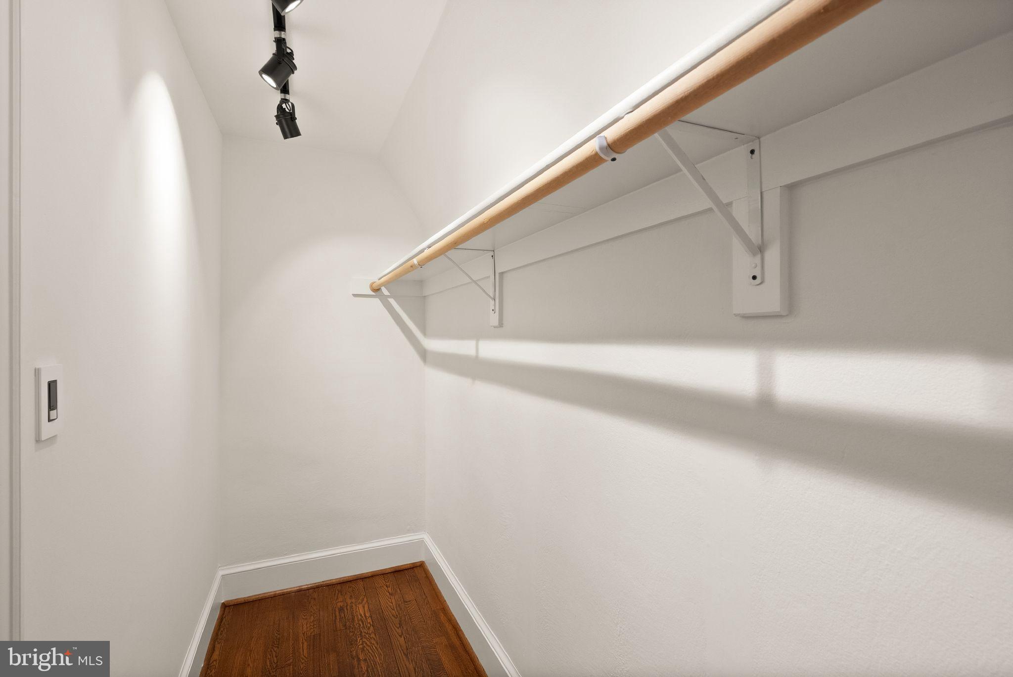 1520 N HIGHLAND STREET