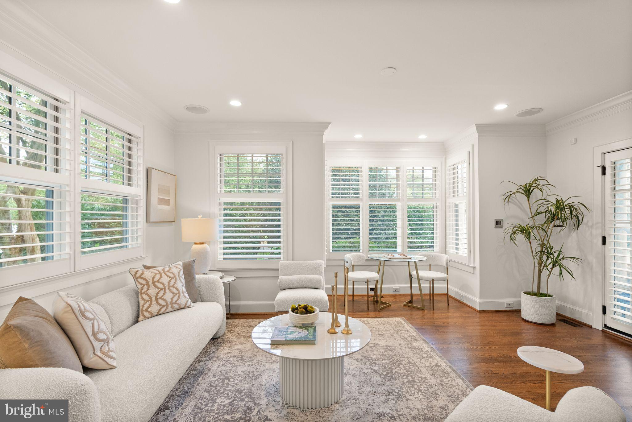 1520 N HIGHLAND STREET