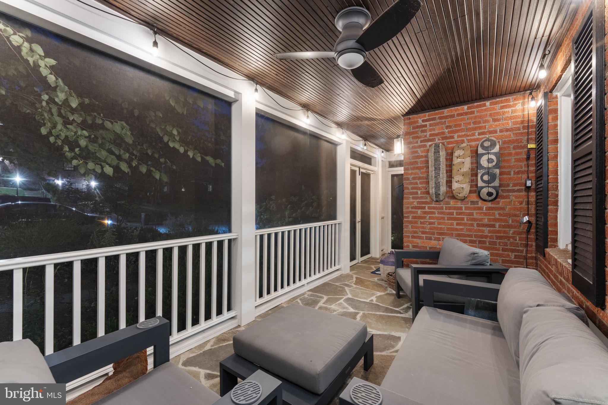 1148 N INGLEWOOD STREET