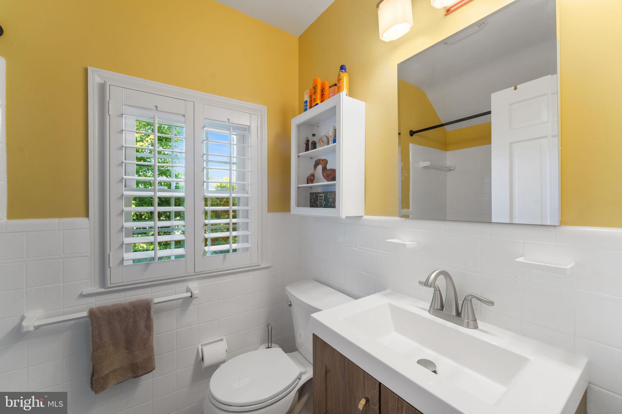 1148 N INGLEWOOD STREET