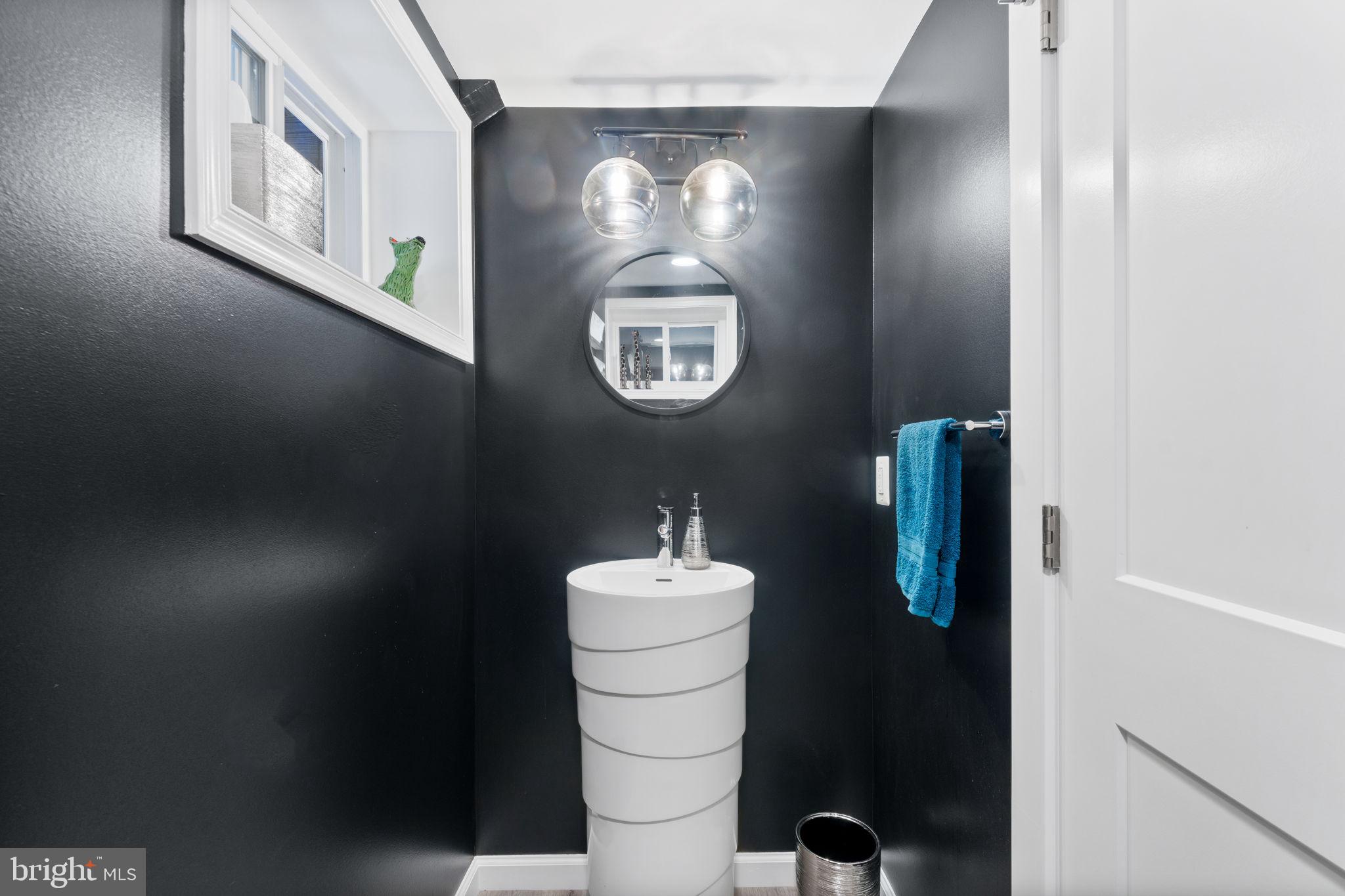 1148 N INGLEWOOD STREET