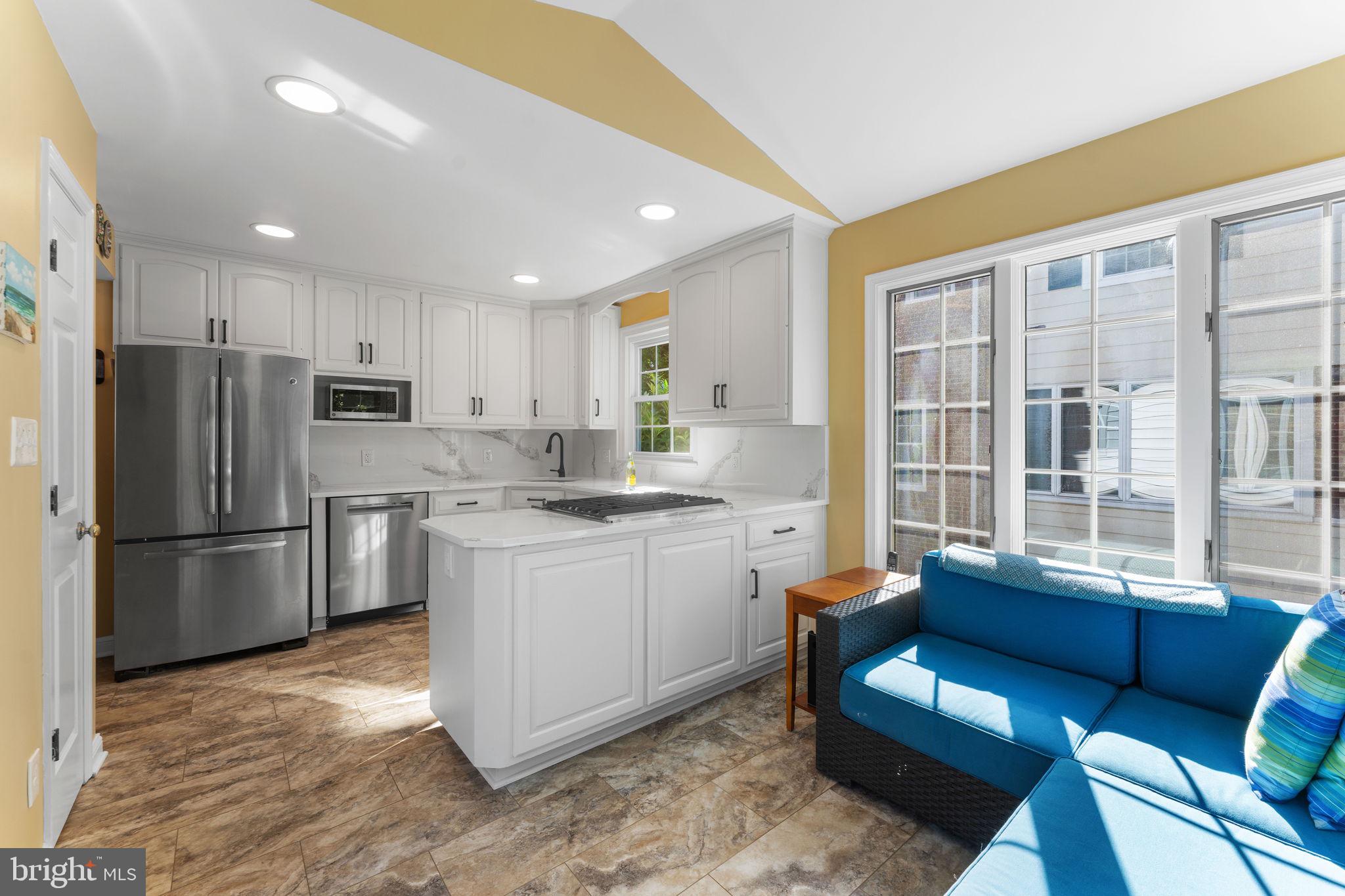 1148 N INGLEWOOD STREET