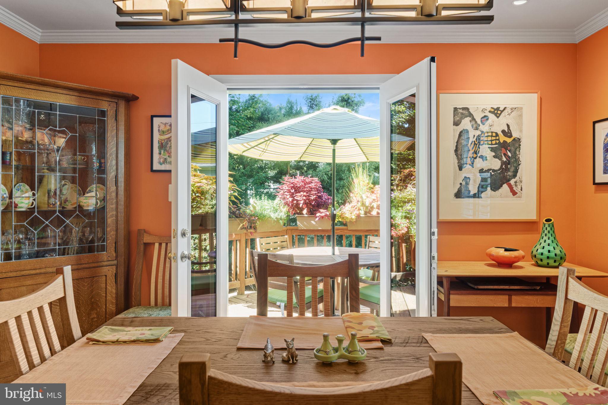 1148 N INGLEWOOD STREET