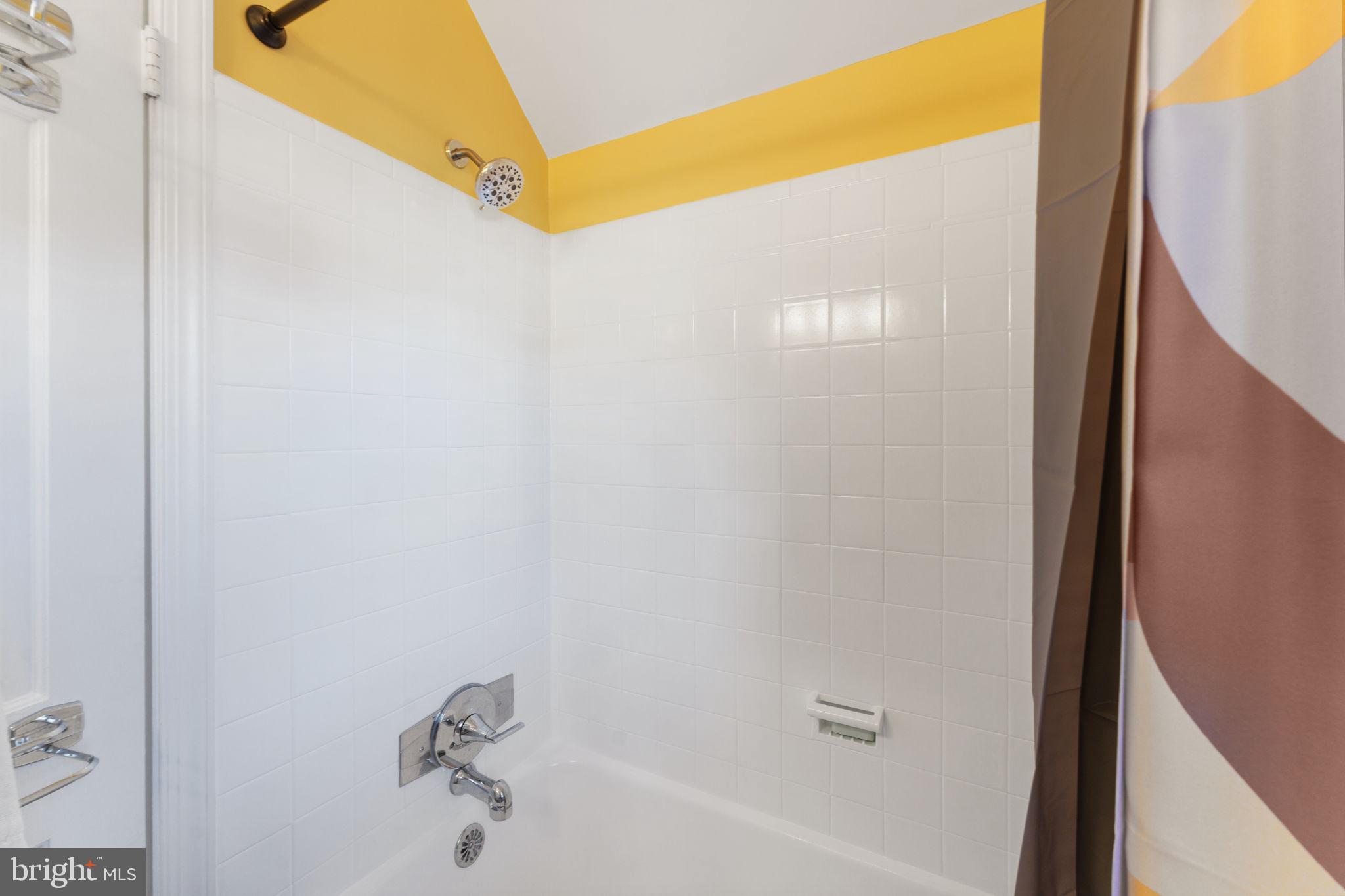 1148 N INGLEWOOD STREET