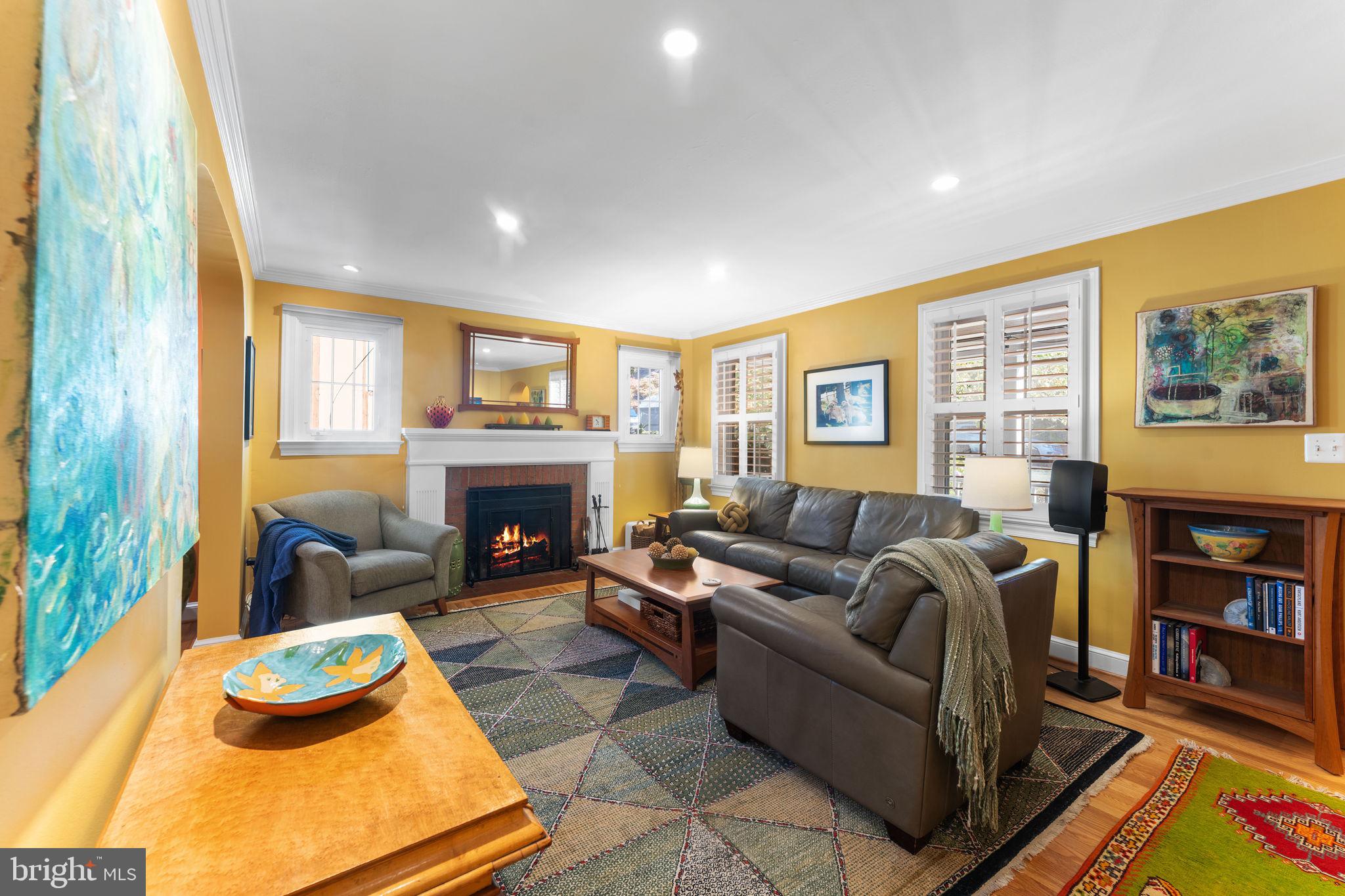 1148 N INGLEWOOD STREET