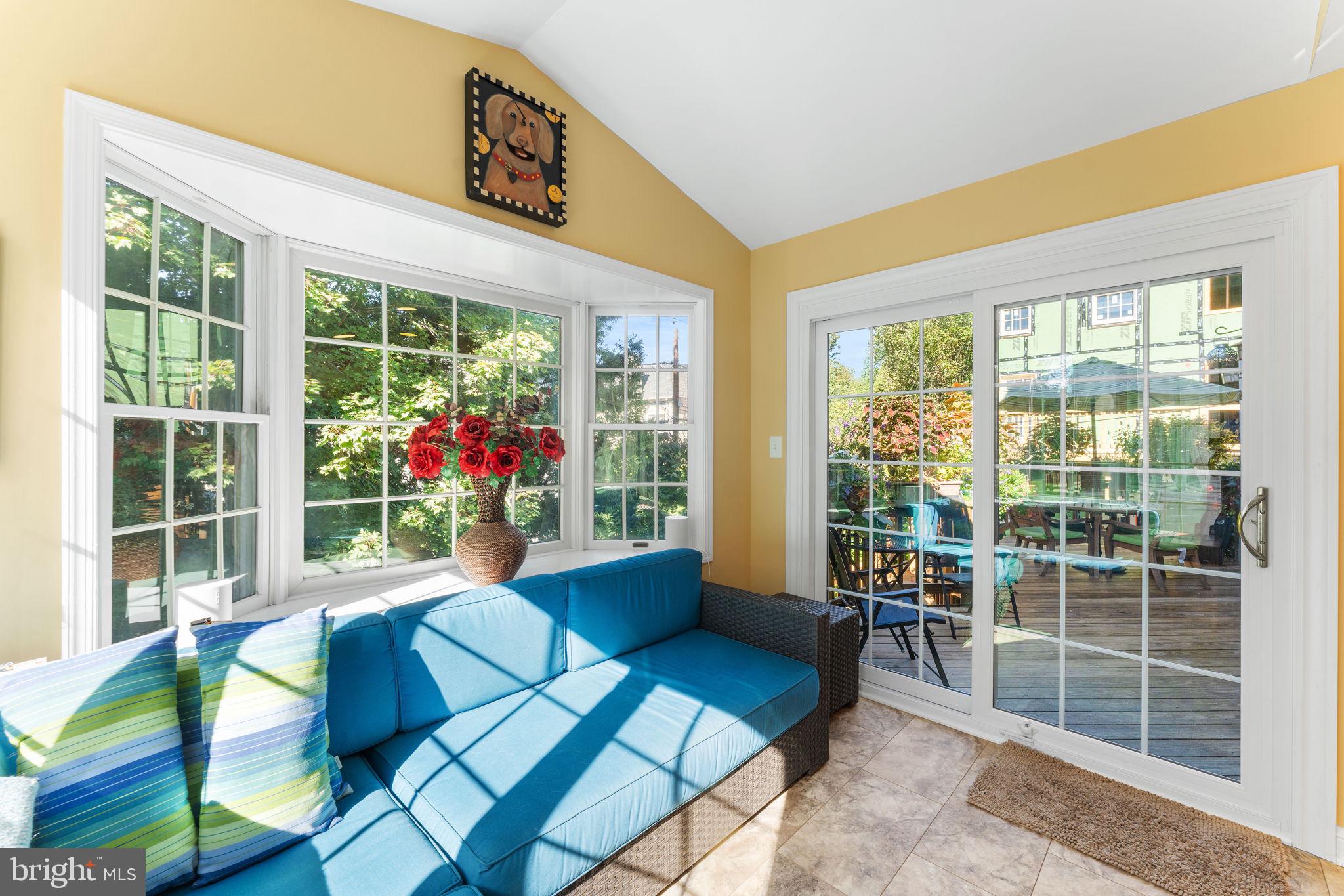 1148 N INGLEWOOD STREET