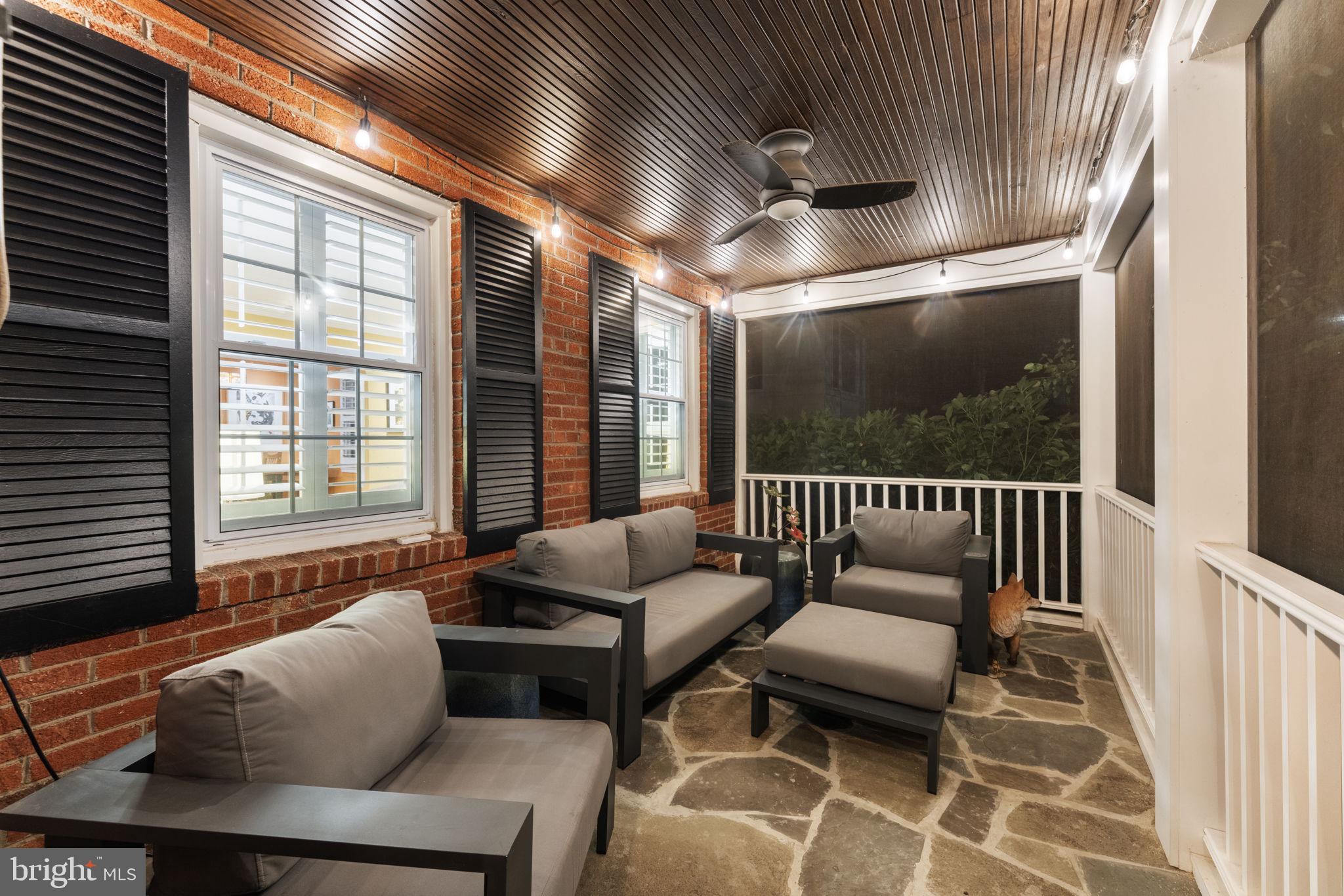 1148 N INGLEWOOD STREET