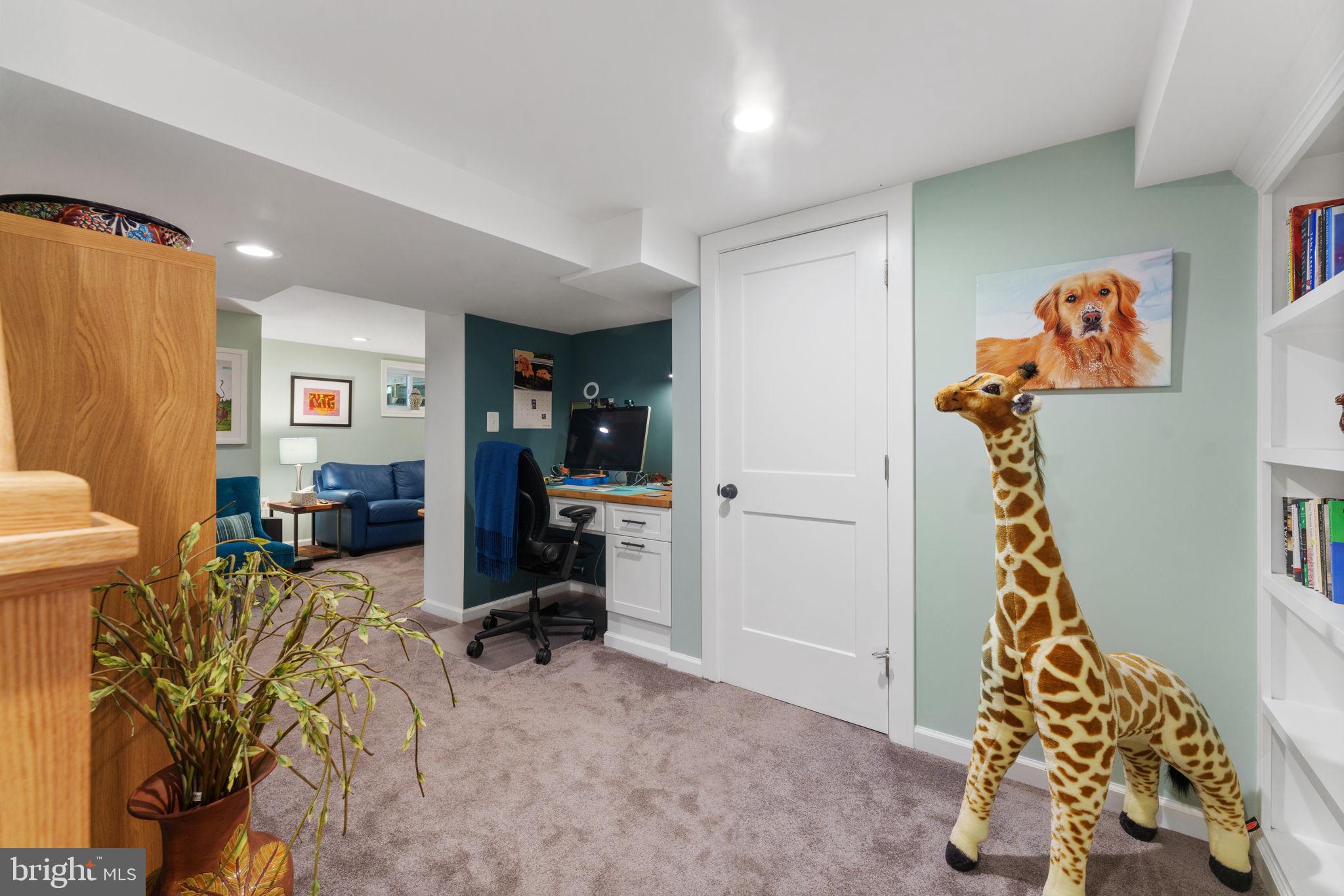 1148 N INGLEWOOD STREET