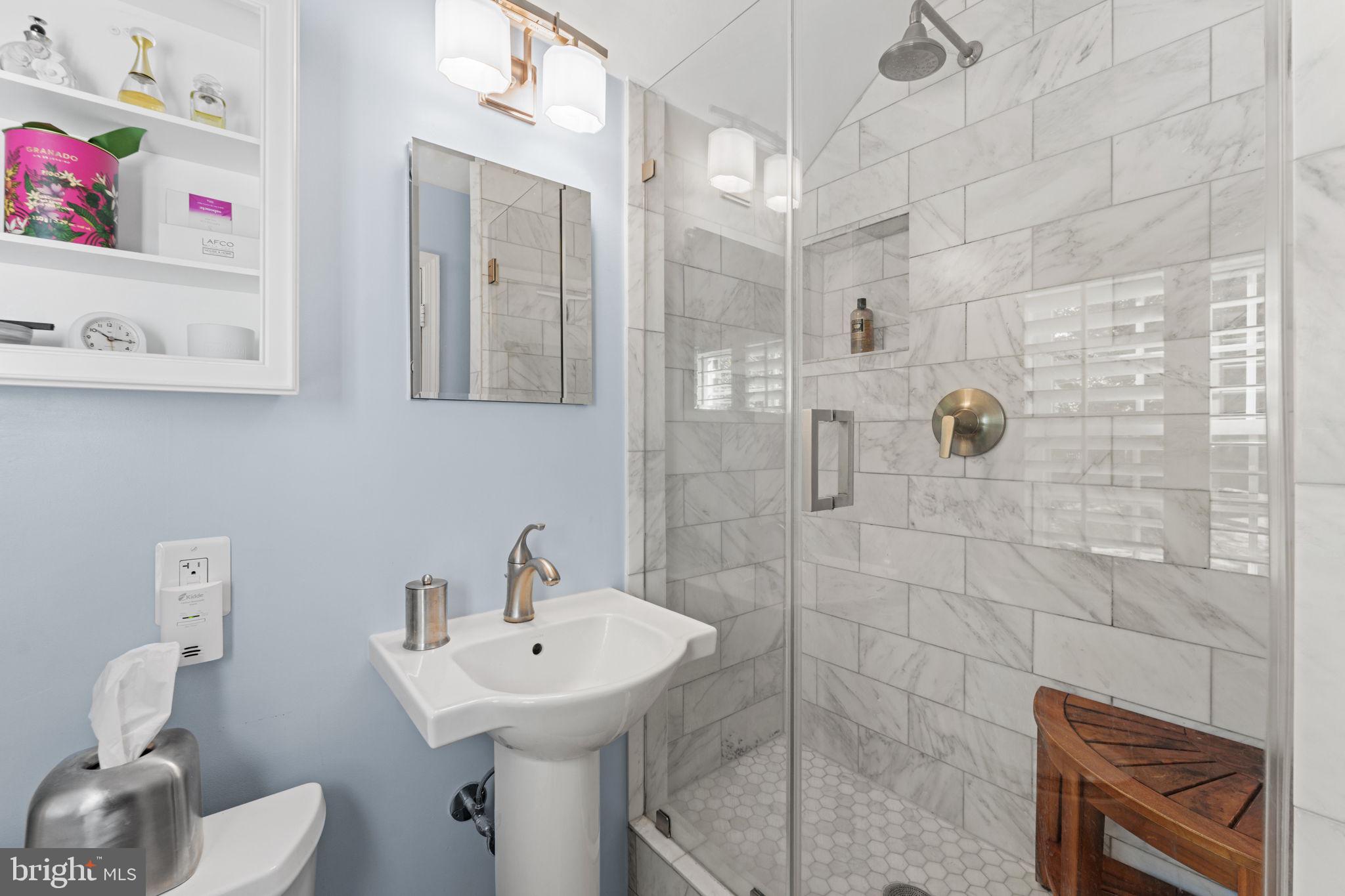 1148 N INGLEWOOD STREET