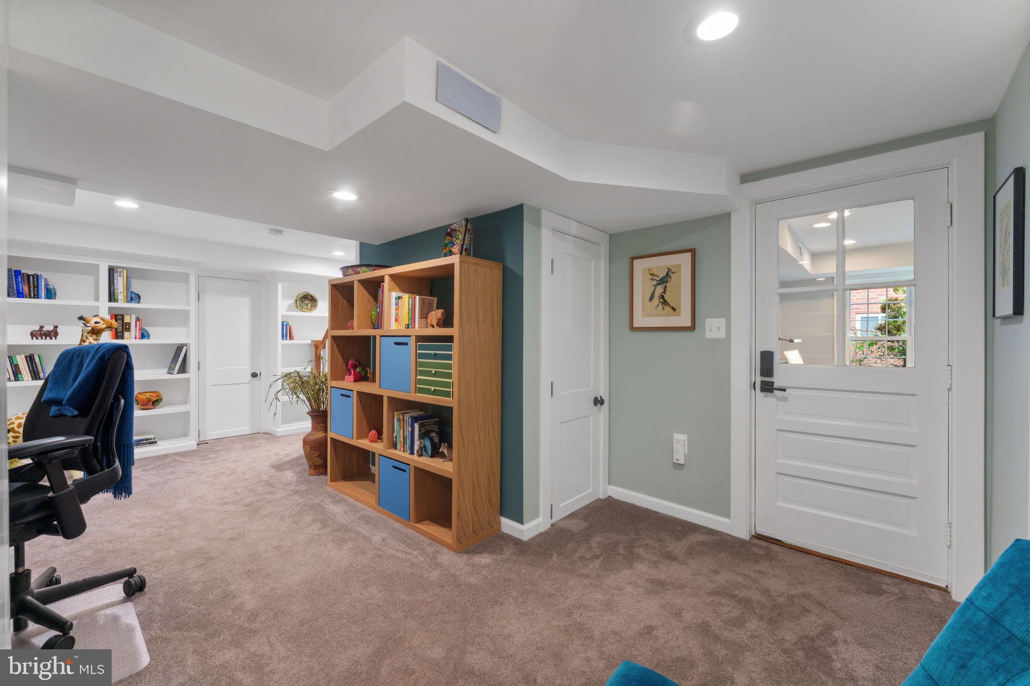 1148 N INGLEWOOD STREET