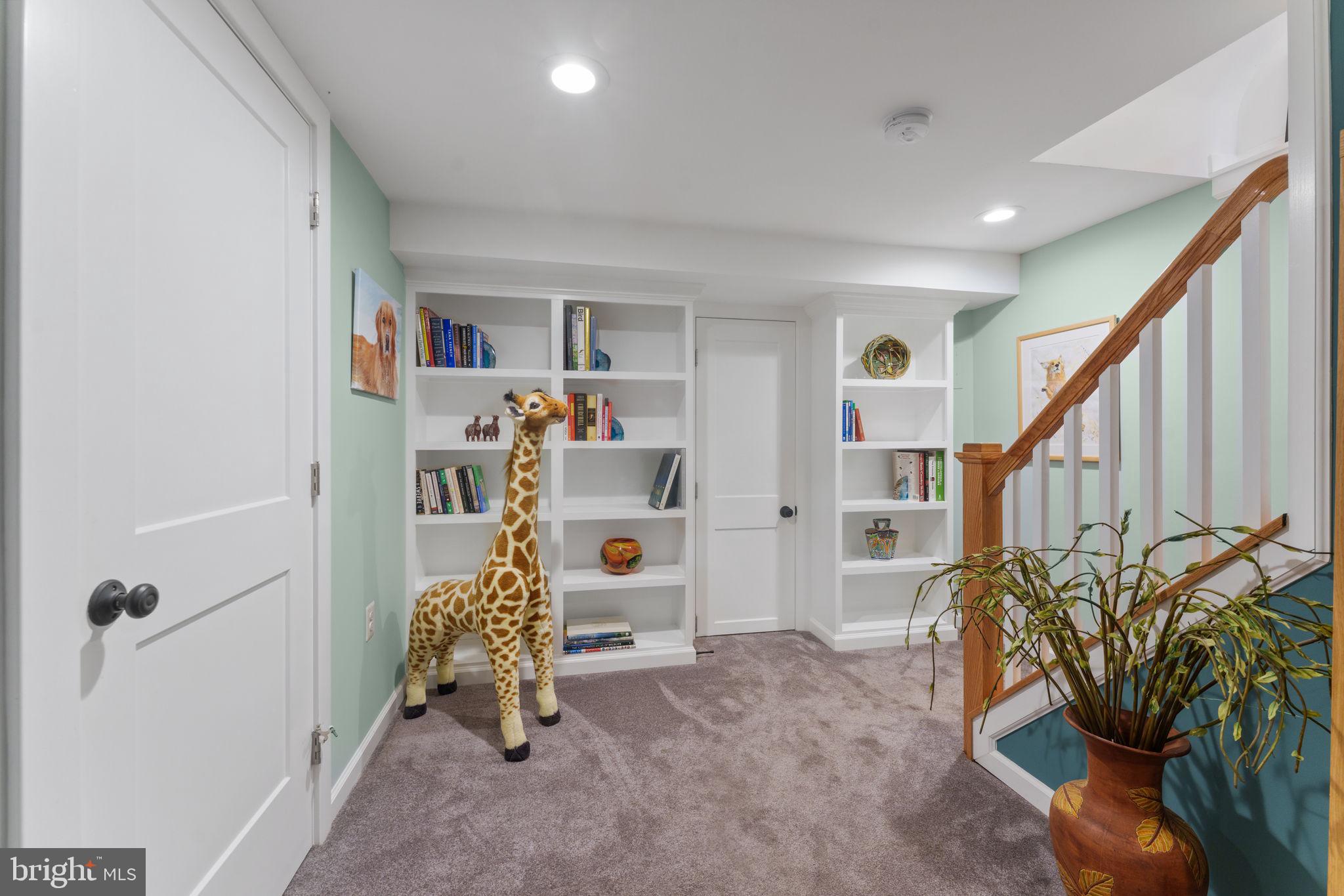 1148 N INGLEWOOD STREET